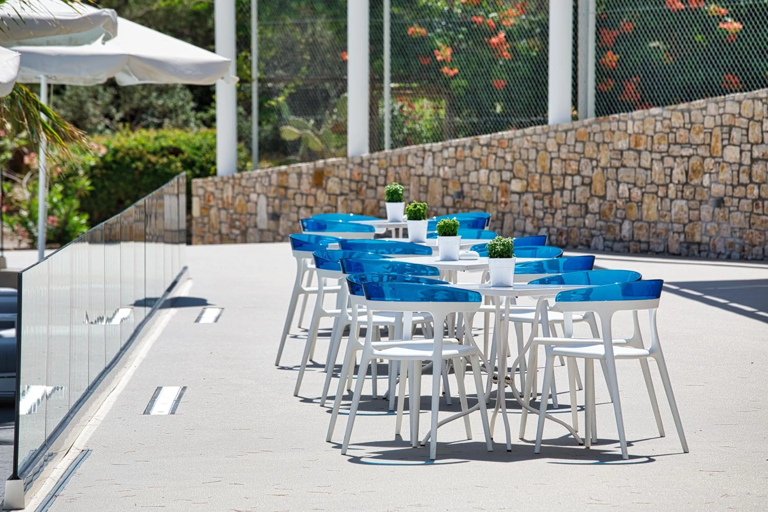 Lounge or bar in Marpunta Resort, Santikos Collection