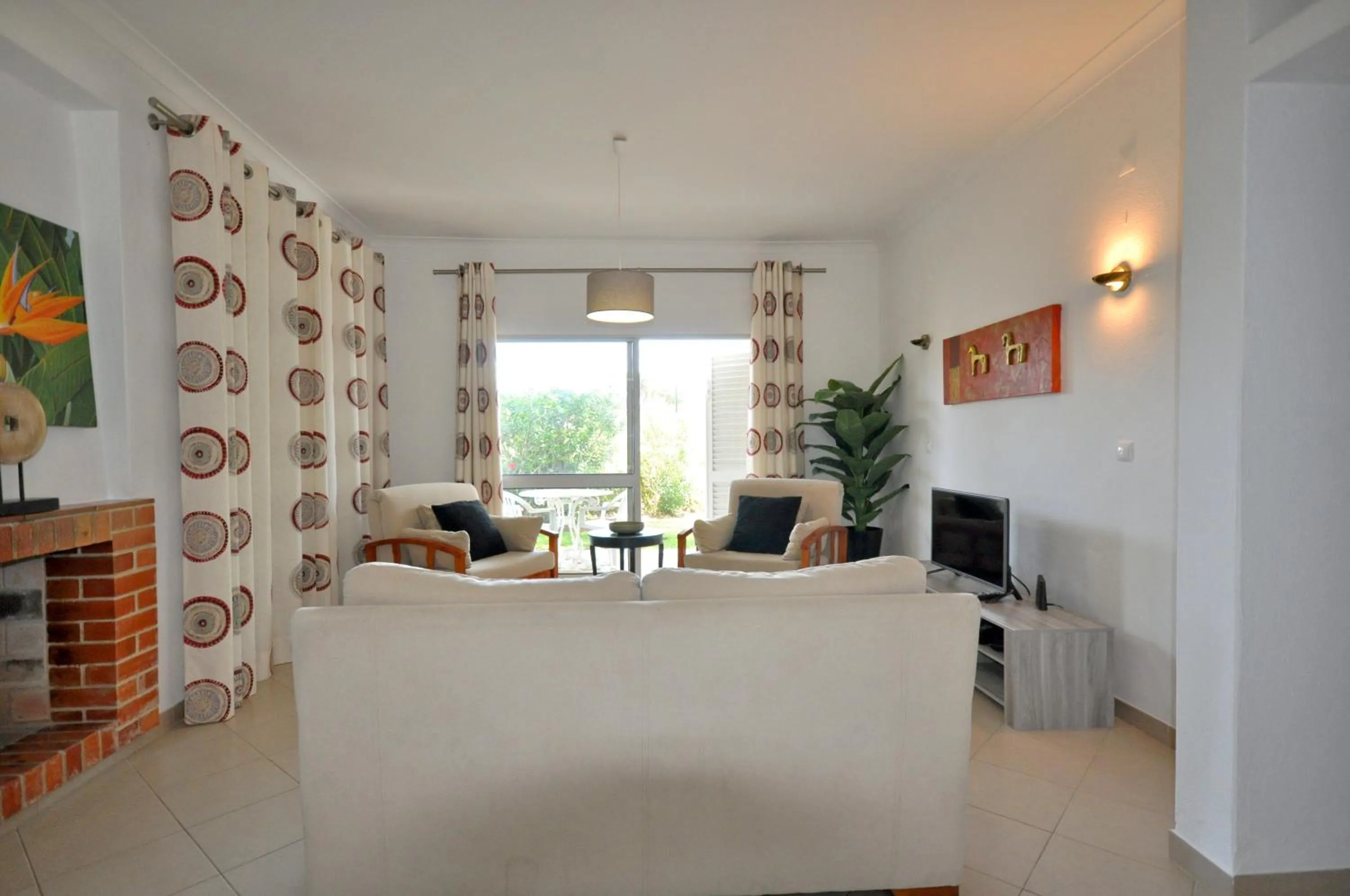 Delightful single-storey villa, private pool, free air conditioning and wifi