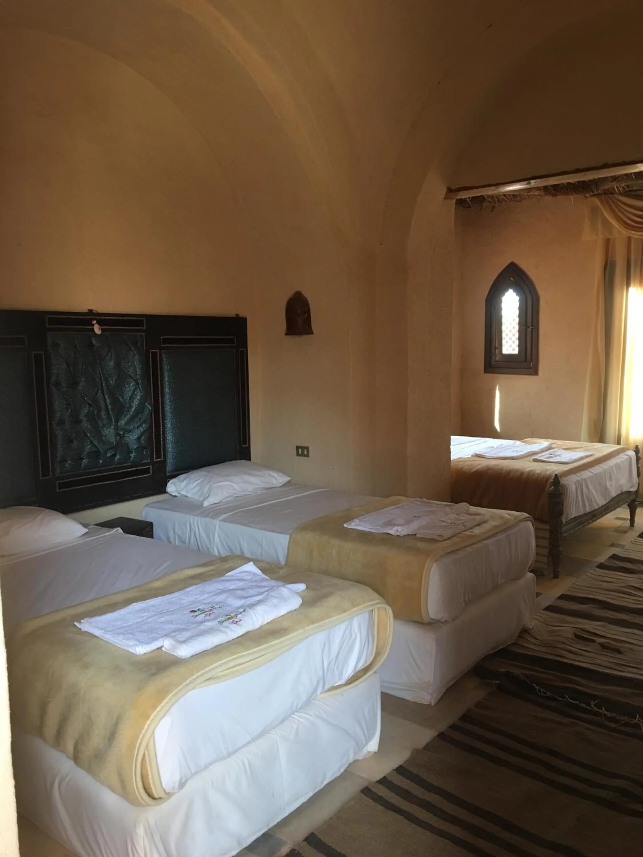 Bedroom, Bed in Shanda Lodge Desert Resort