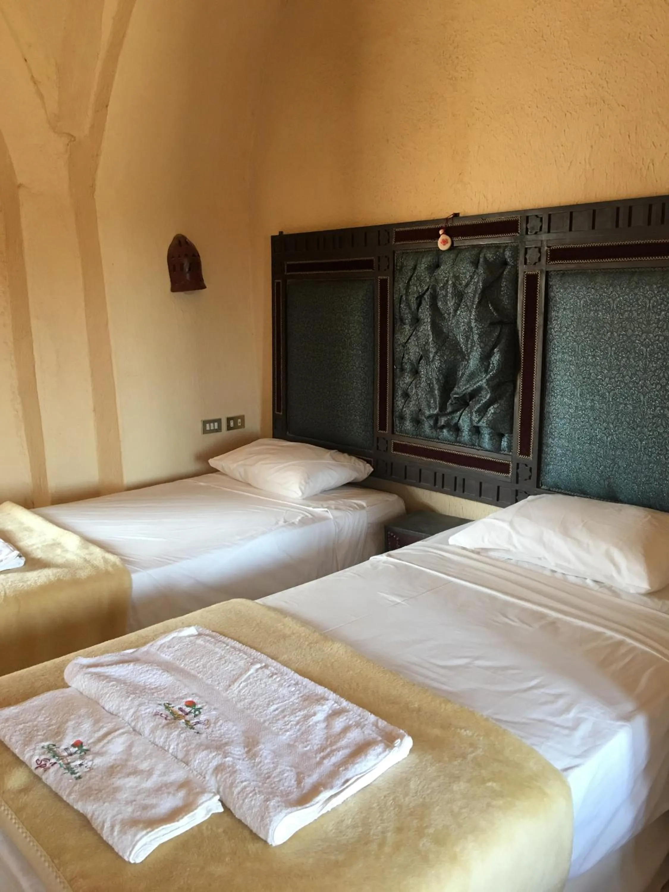 Bedroom, Bed in Shanda Lodge Desert Resort