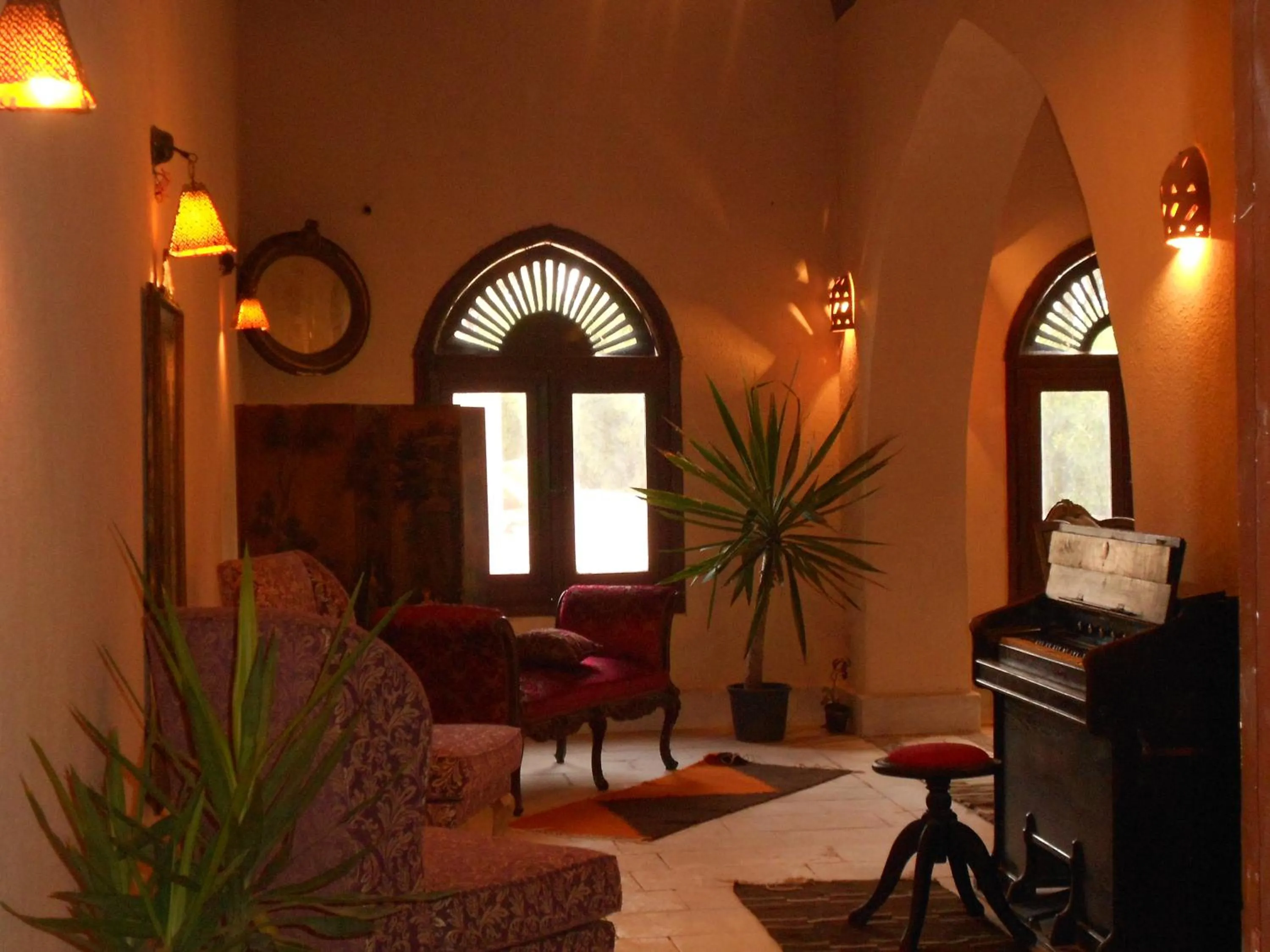 Communal lounge/ TV room in Shanda Lodge Desert Resort