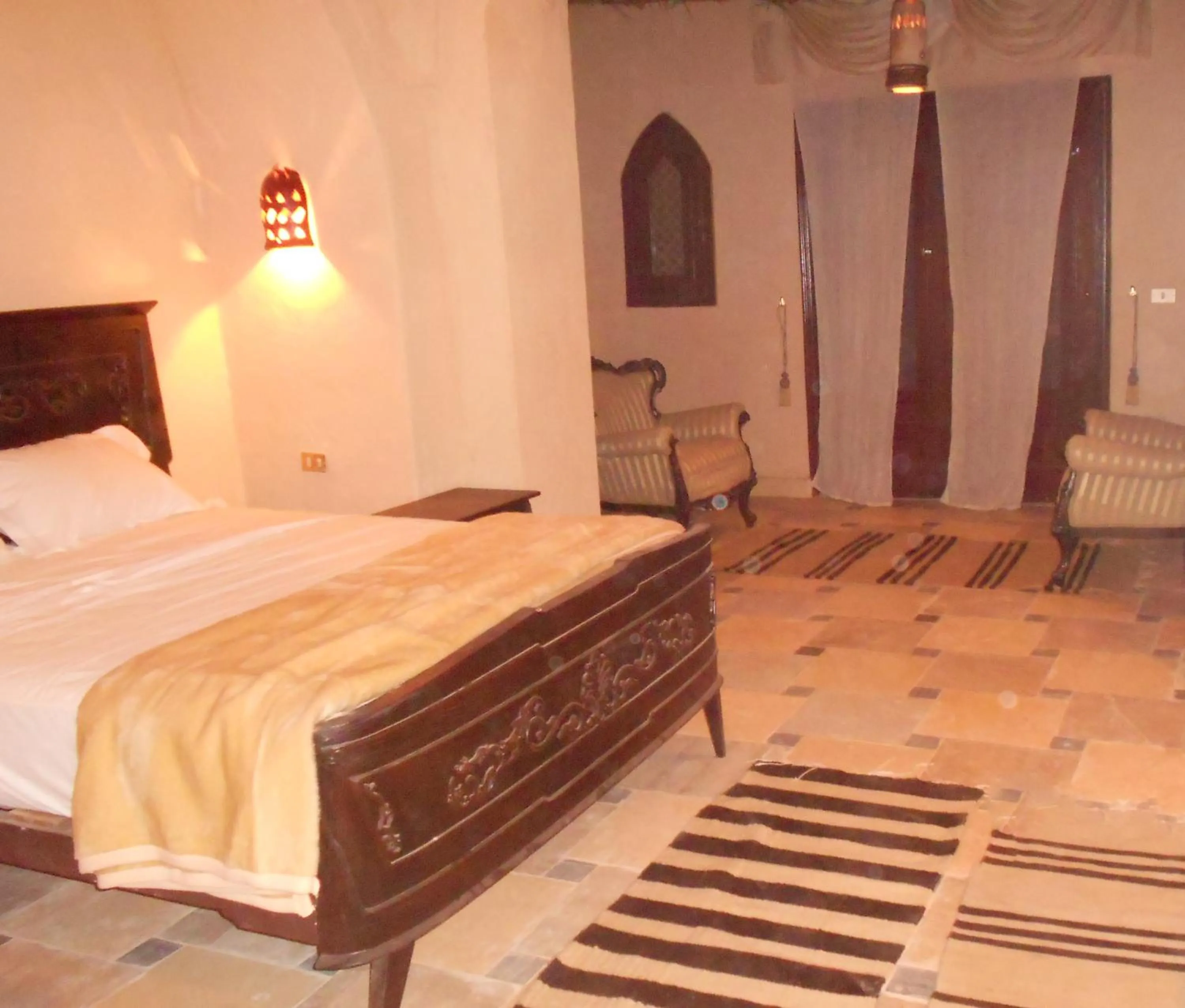 Bed in Shanda Lodge Desert Resort