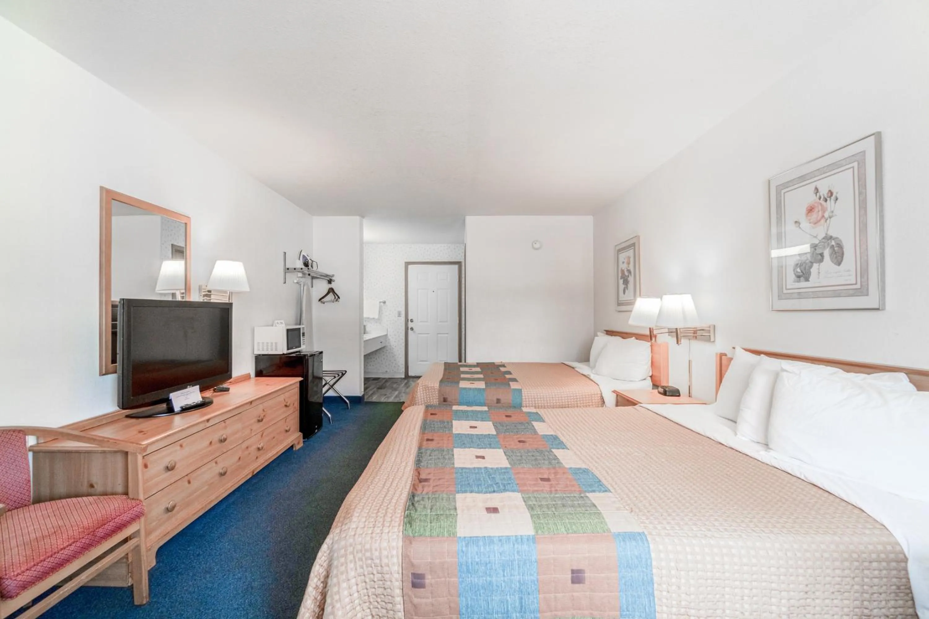 Bedroom, Bed in Hotel O Eureka Springs - Christ of Ozark Area