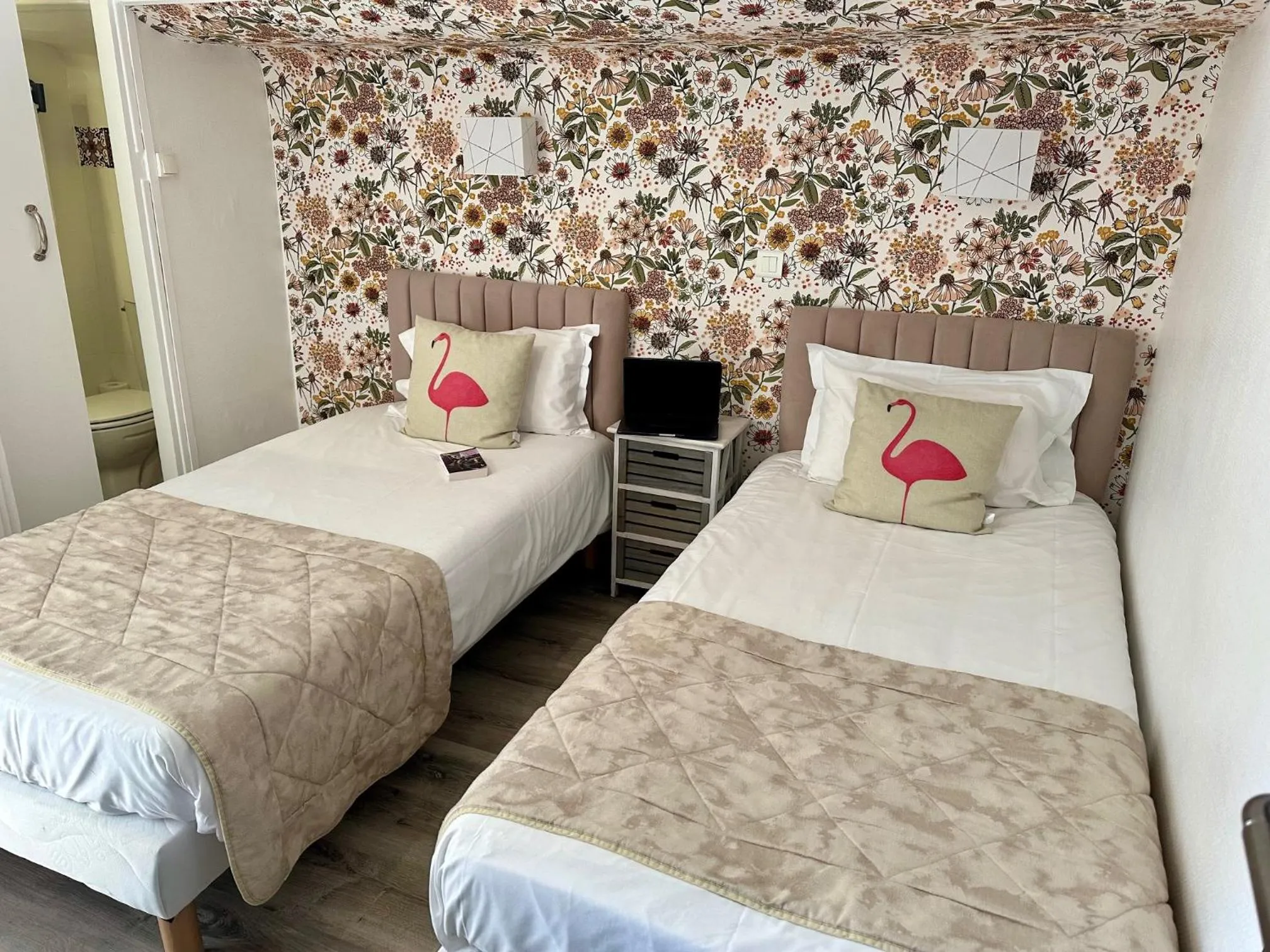 Decorative detail, Bed in Hôtel Parc Mazon-Biarritz