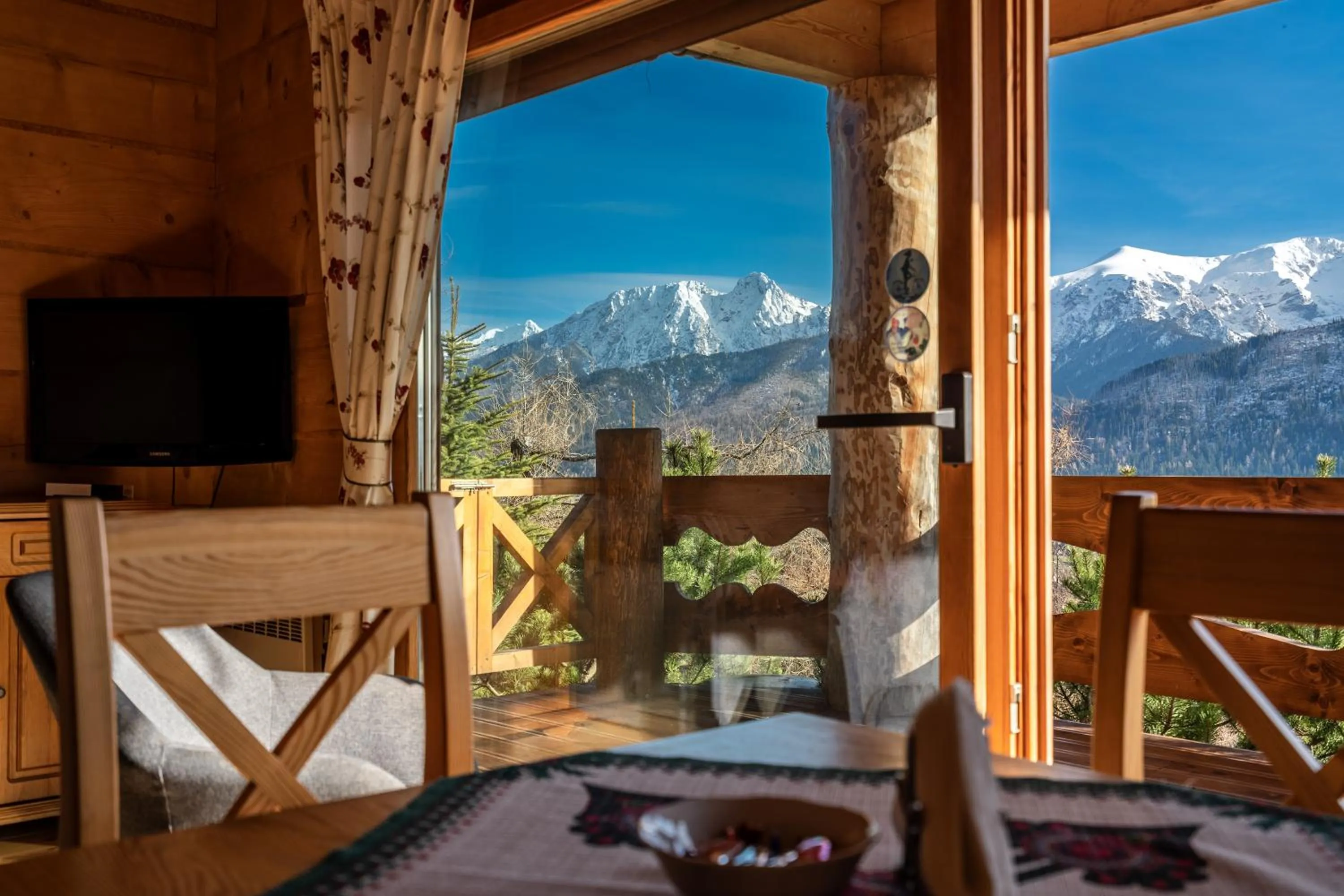 Communal lounge/ TV room in Osada Kościelisko - Tatry na Wyciągnięcie Ręki