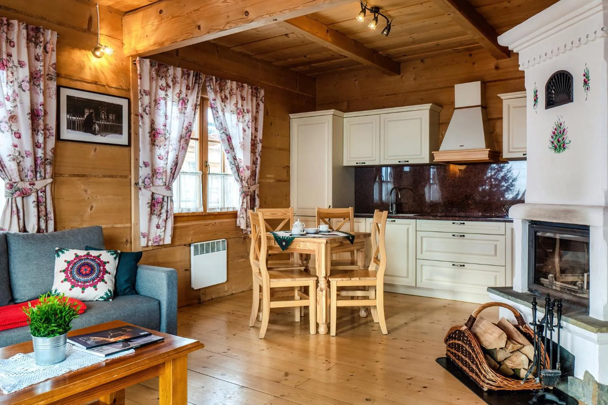 Kitchen or kitchenette in Osada Kościelisko - Tatry na Wyciągnięcie Ręki