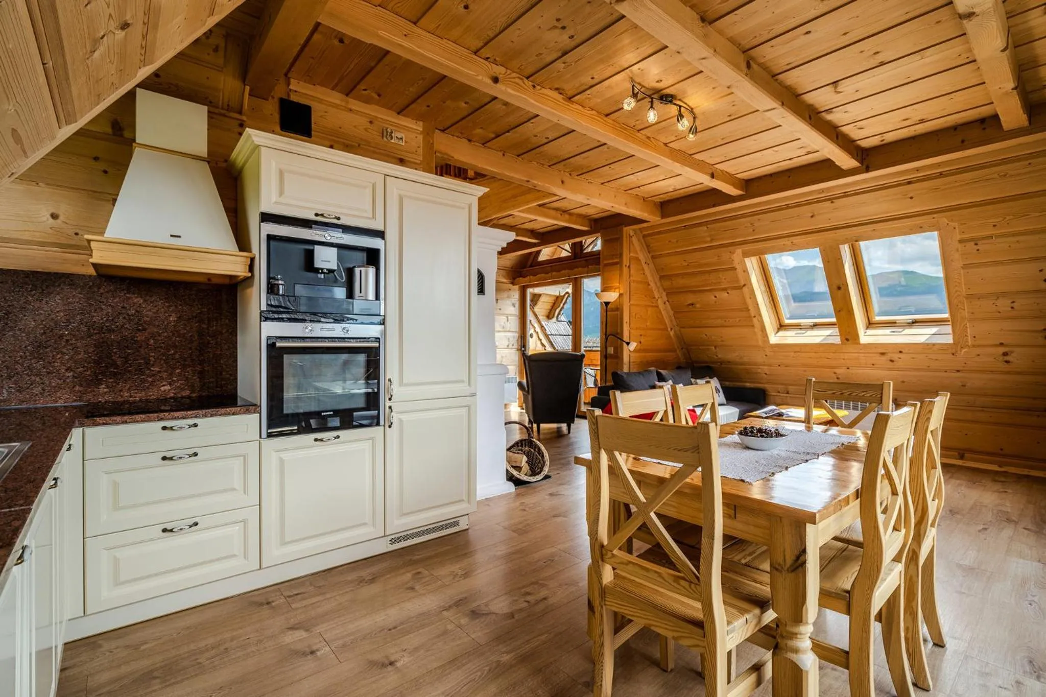 Kitchen or kitchenette in Osada Kościelisko - Tatry na Wyciągnięcie Ręki