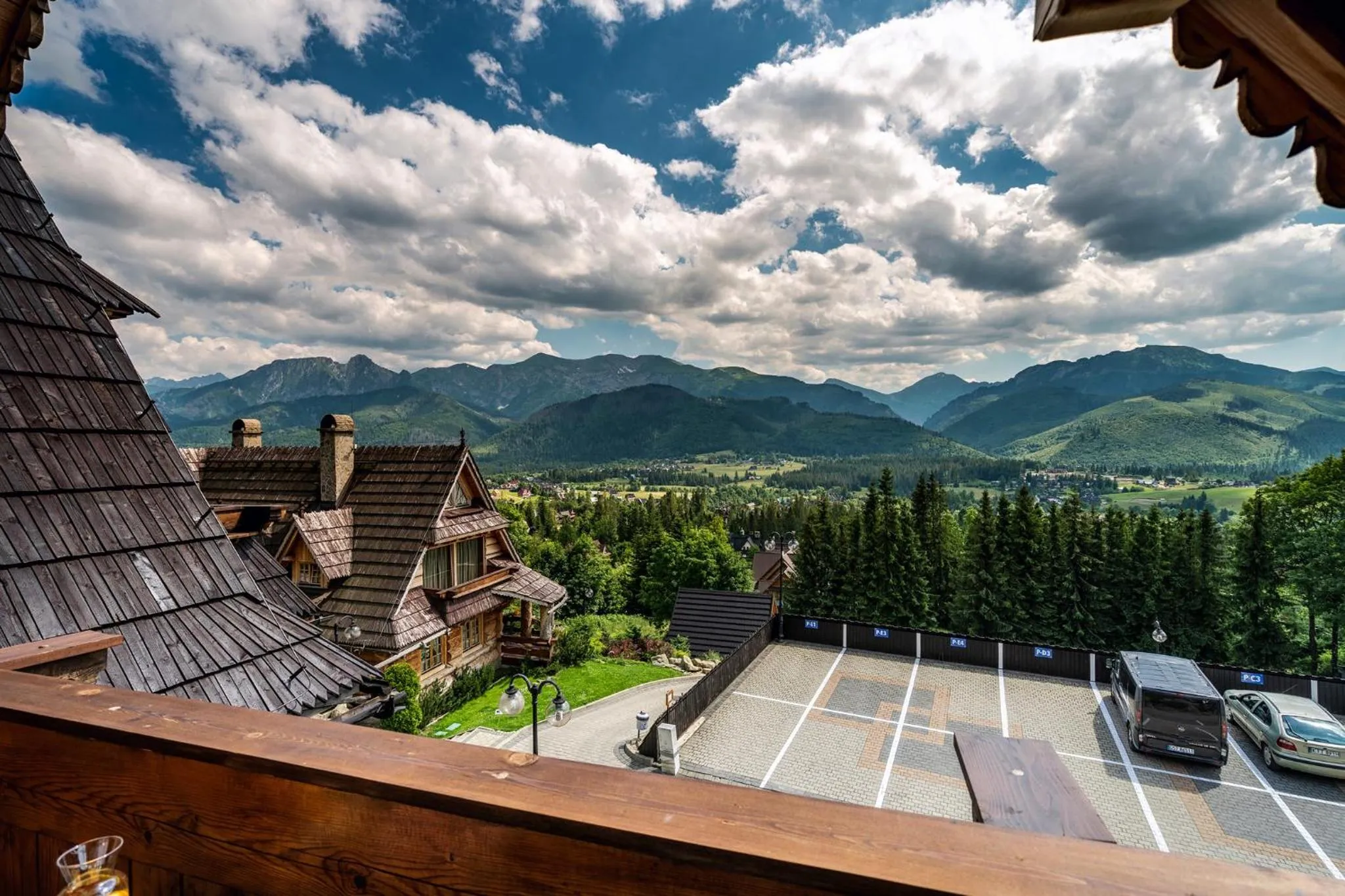 Property building in Osada Kościelisko - Tatry na Wyciągnięcie Ręki