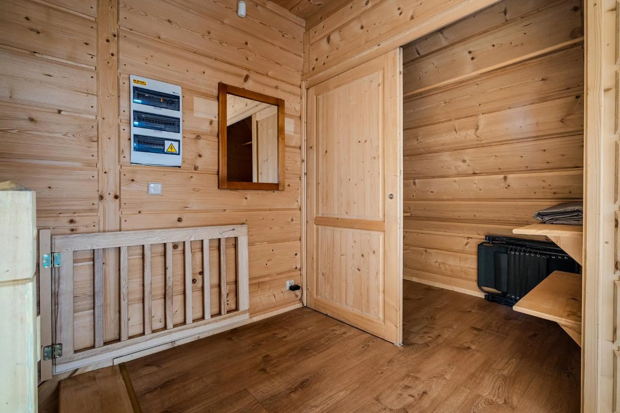 wardrobe in Osada Kościelisko - Tatry na Wyciągnięcie Ręki