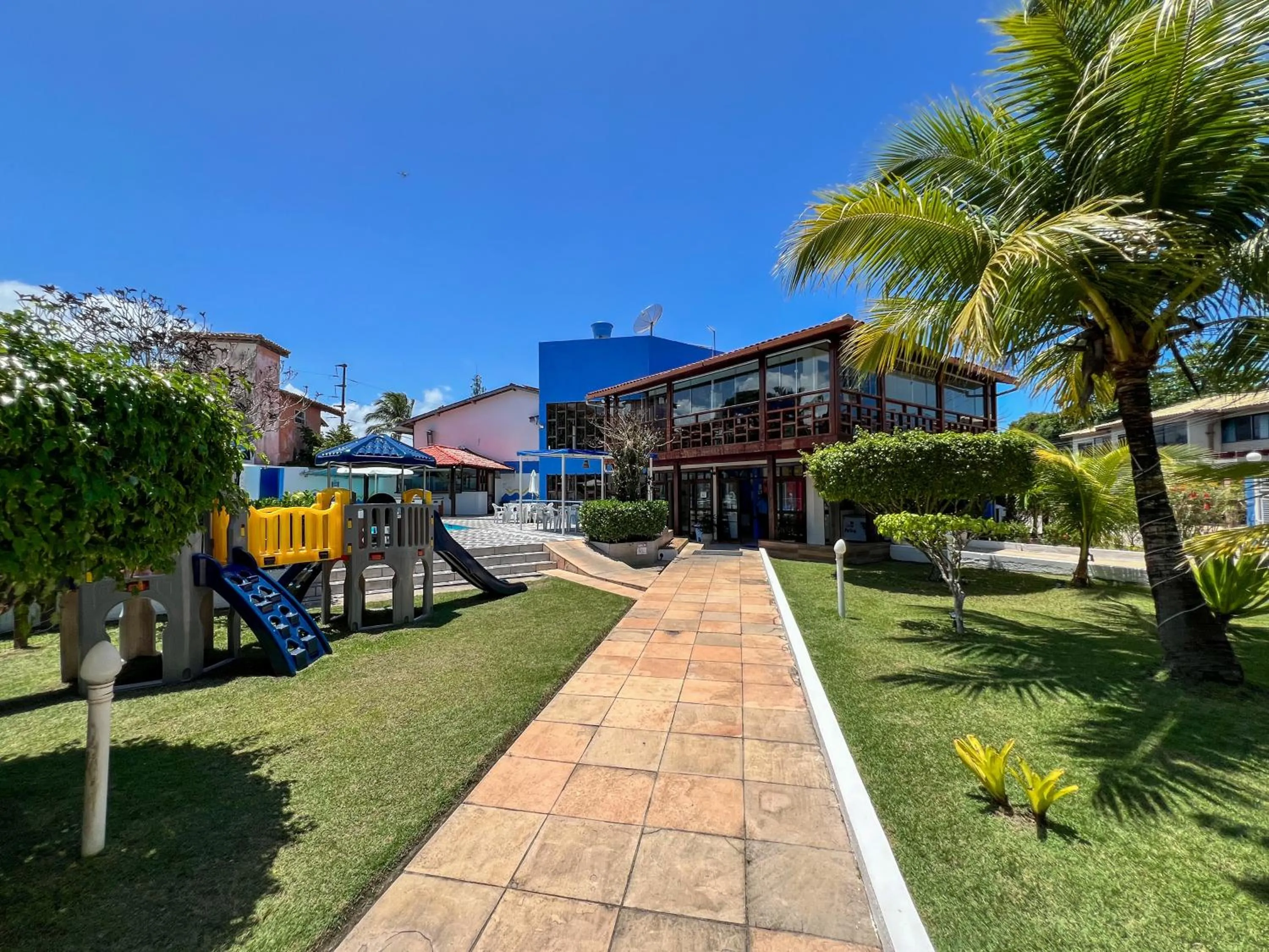 Facade/entrance in Hotel Porto das Ancoras