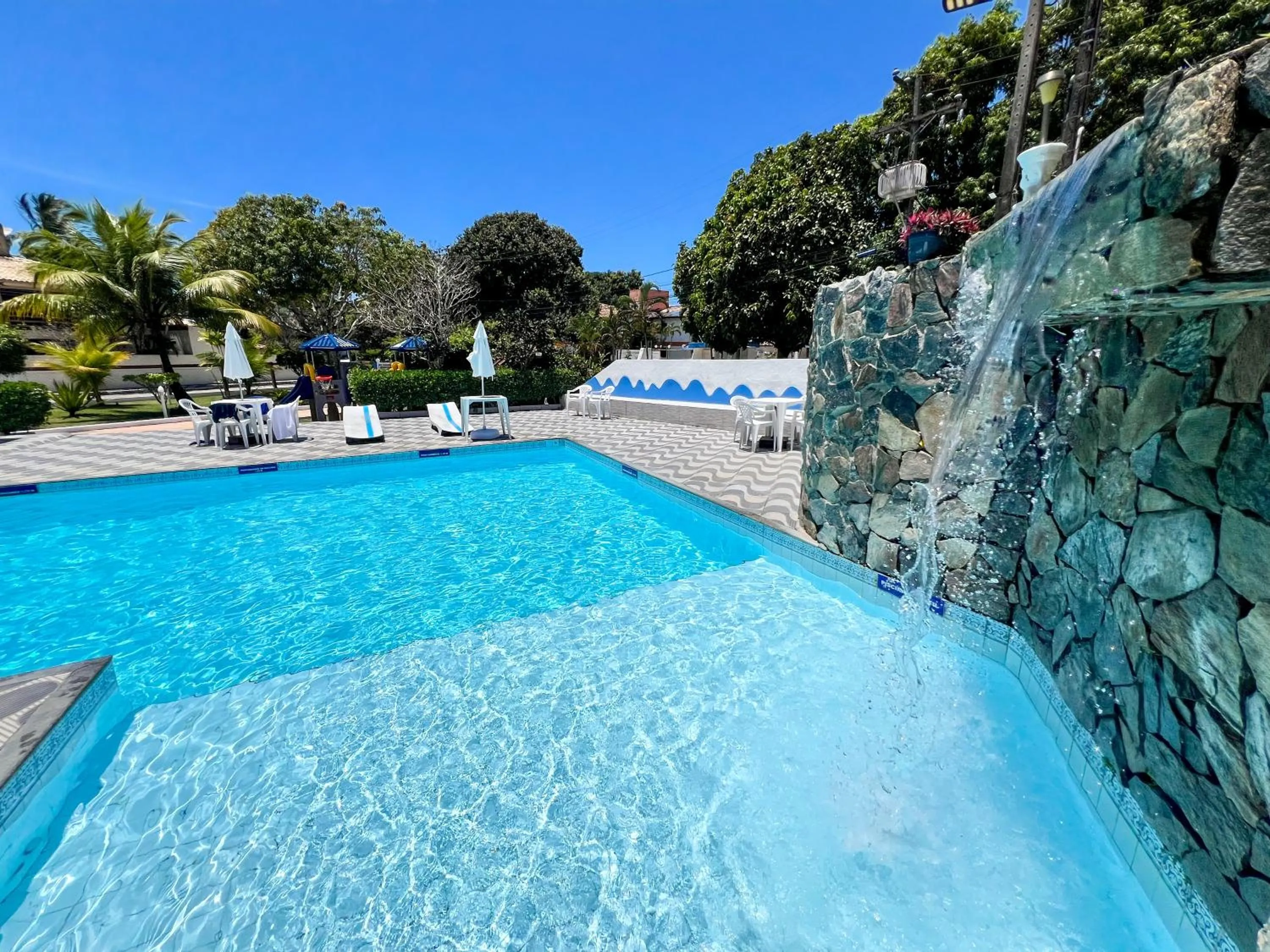 Swimming pool in Hotel Porto das Ancoras