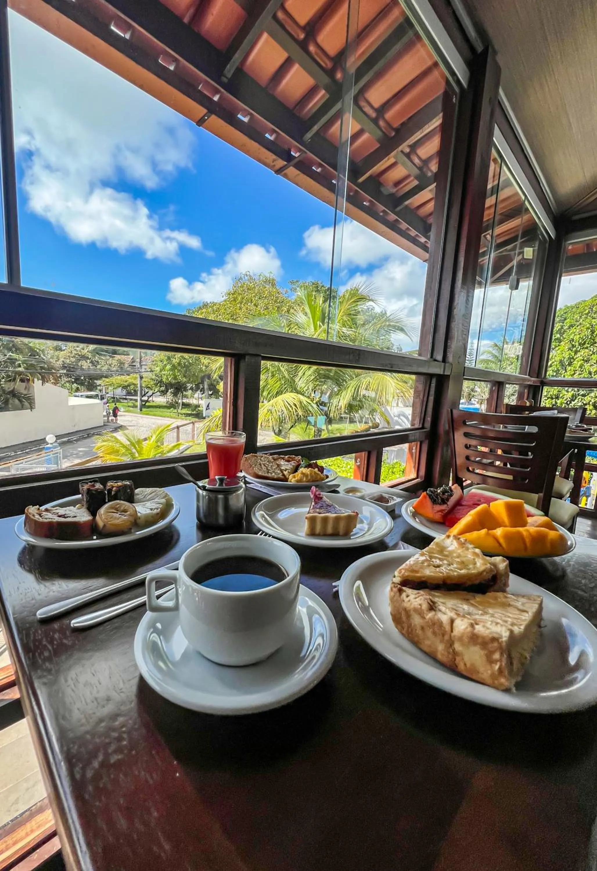 Breakfast in Hotel Porto das Ancoras