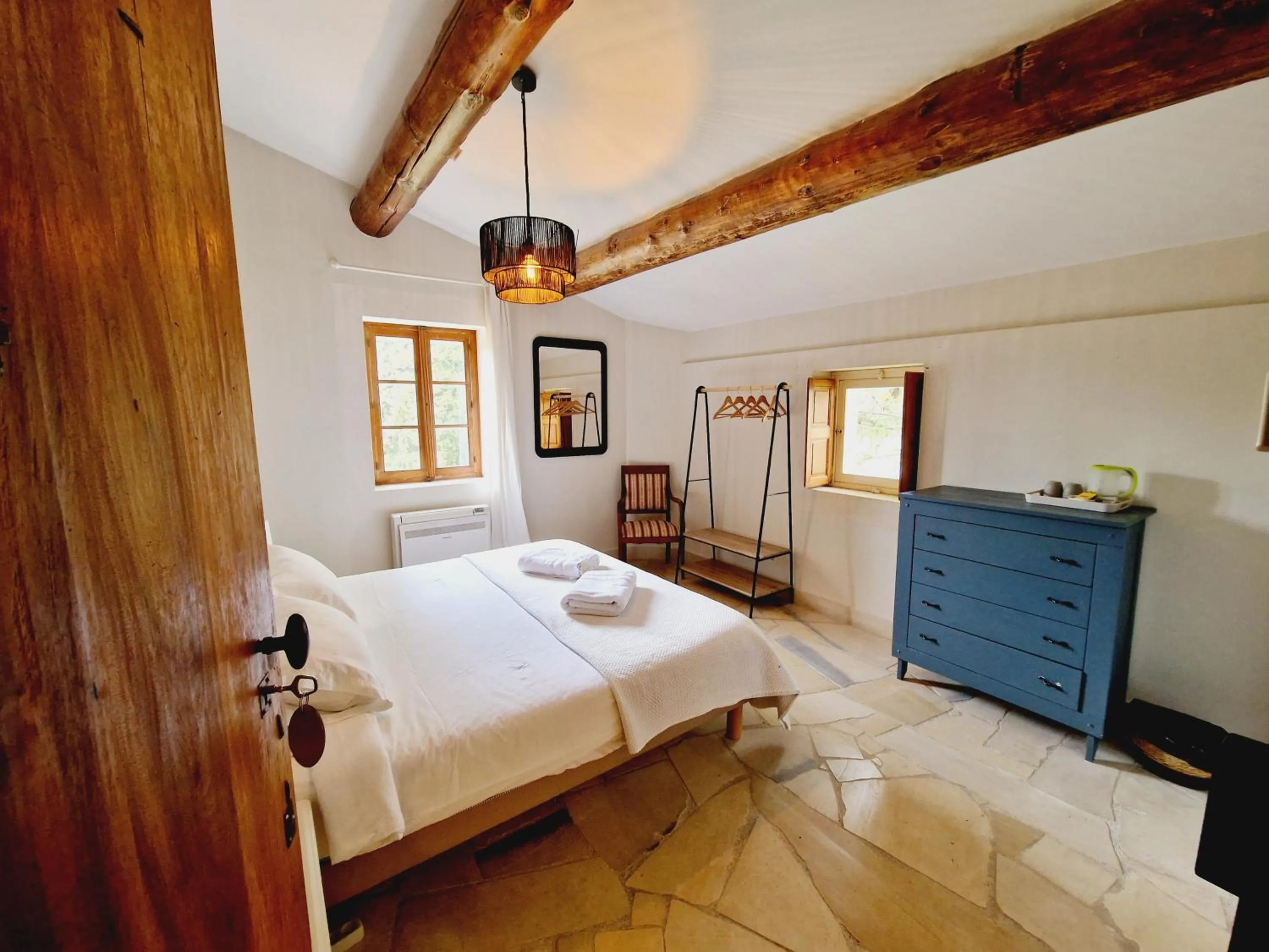 Bed in Mas du Rollier Chambres d'hôtes