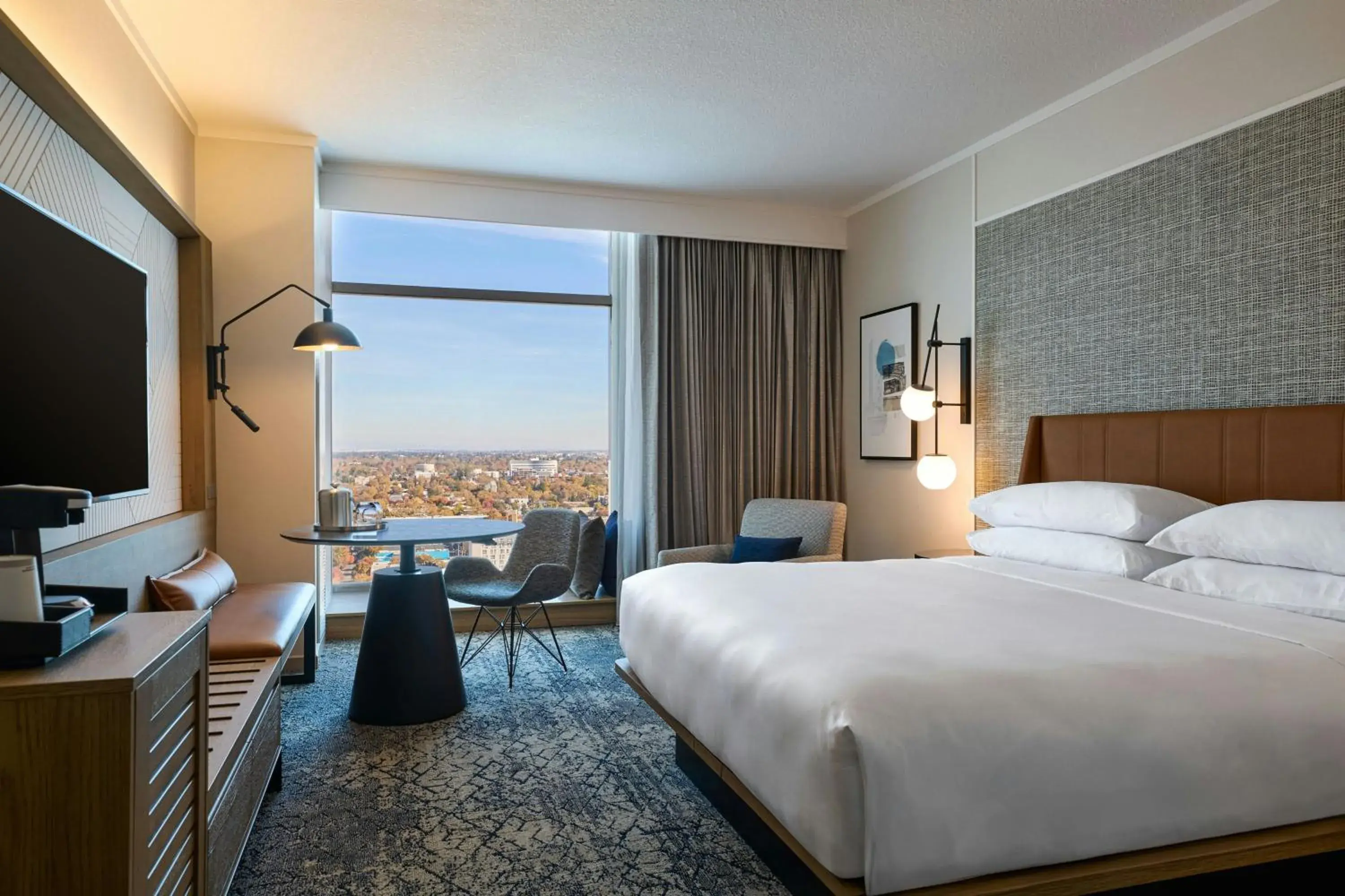 Guest Room with King Bed and City View - Club Lounge Access in Sheraton Grand Sacramento Guest Room with King Bed and City View - Club Lounge Access in Sheraton Grand Sacramento