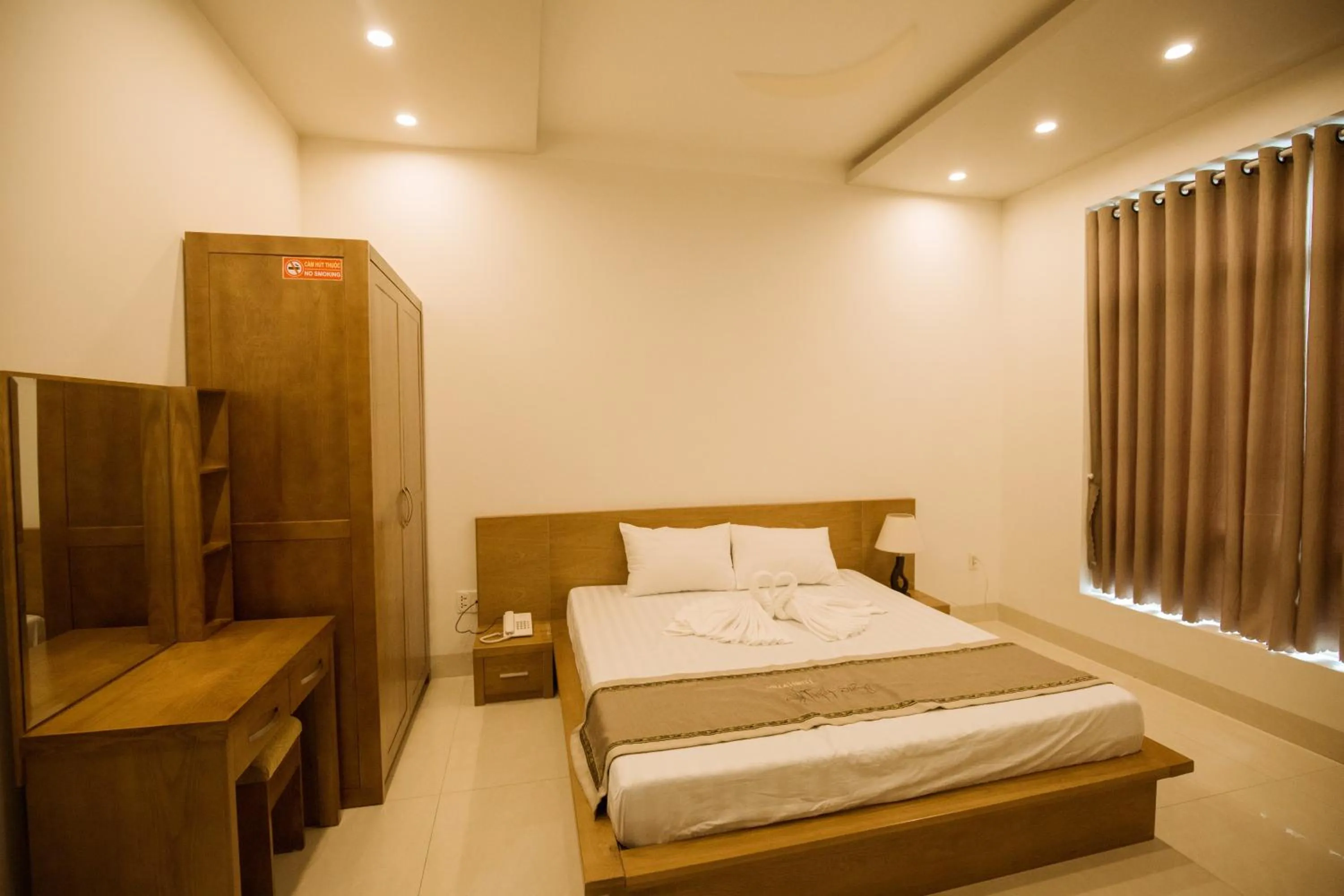 Bed in Tuyet Suong Villa Hotel