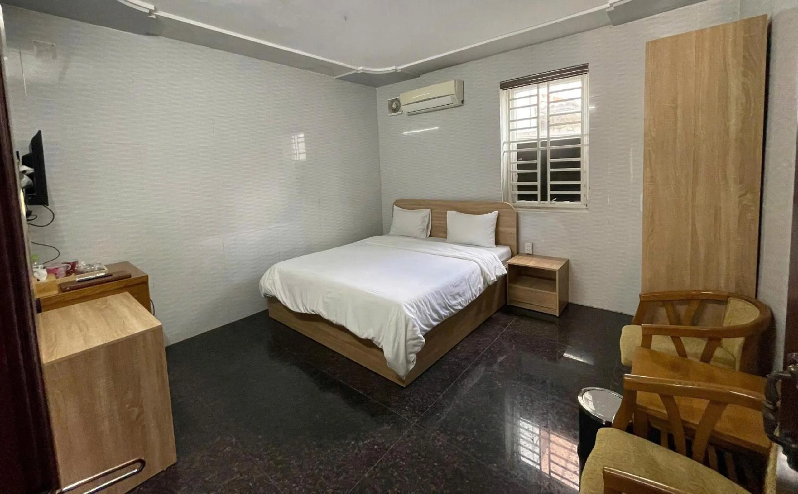 Bed in Tuyet Suong Villa Hotel