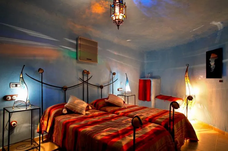 Bed in Hotel Cueva Tardienta Monegros-Adults Only