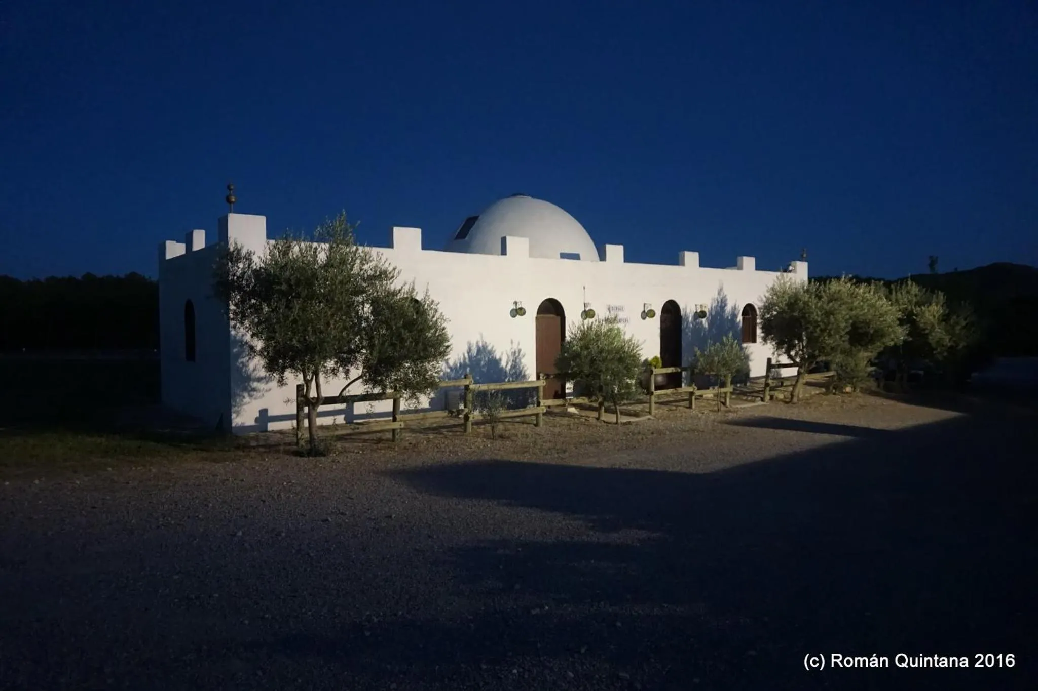 Hotel Cueva Tardienta Monegros-Adults Only