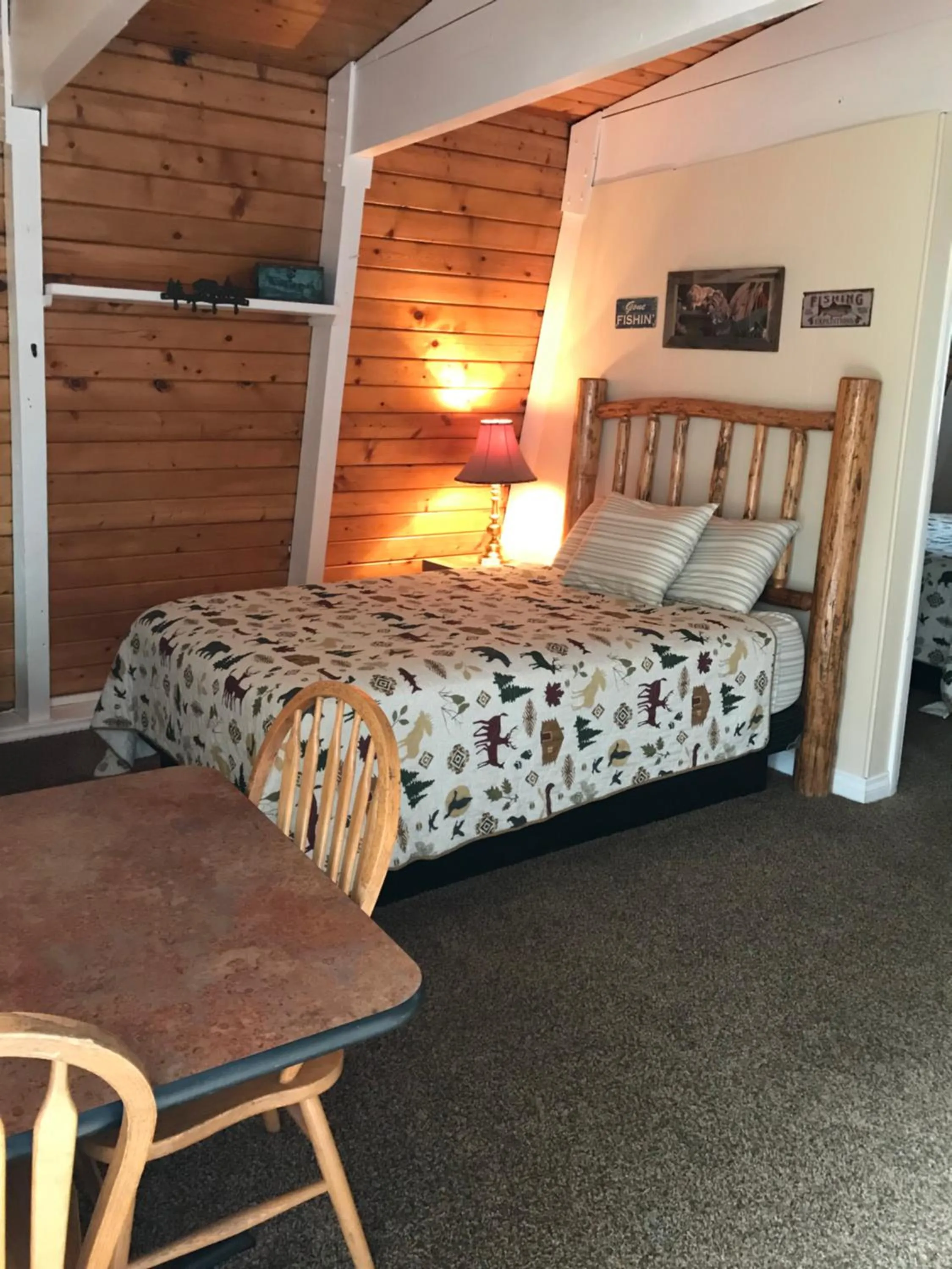 Bed in Drift Lodge