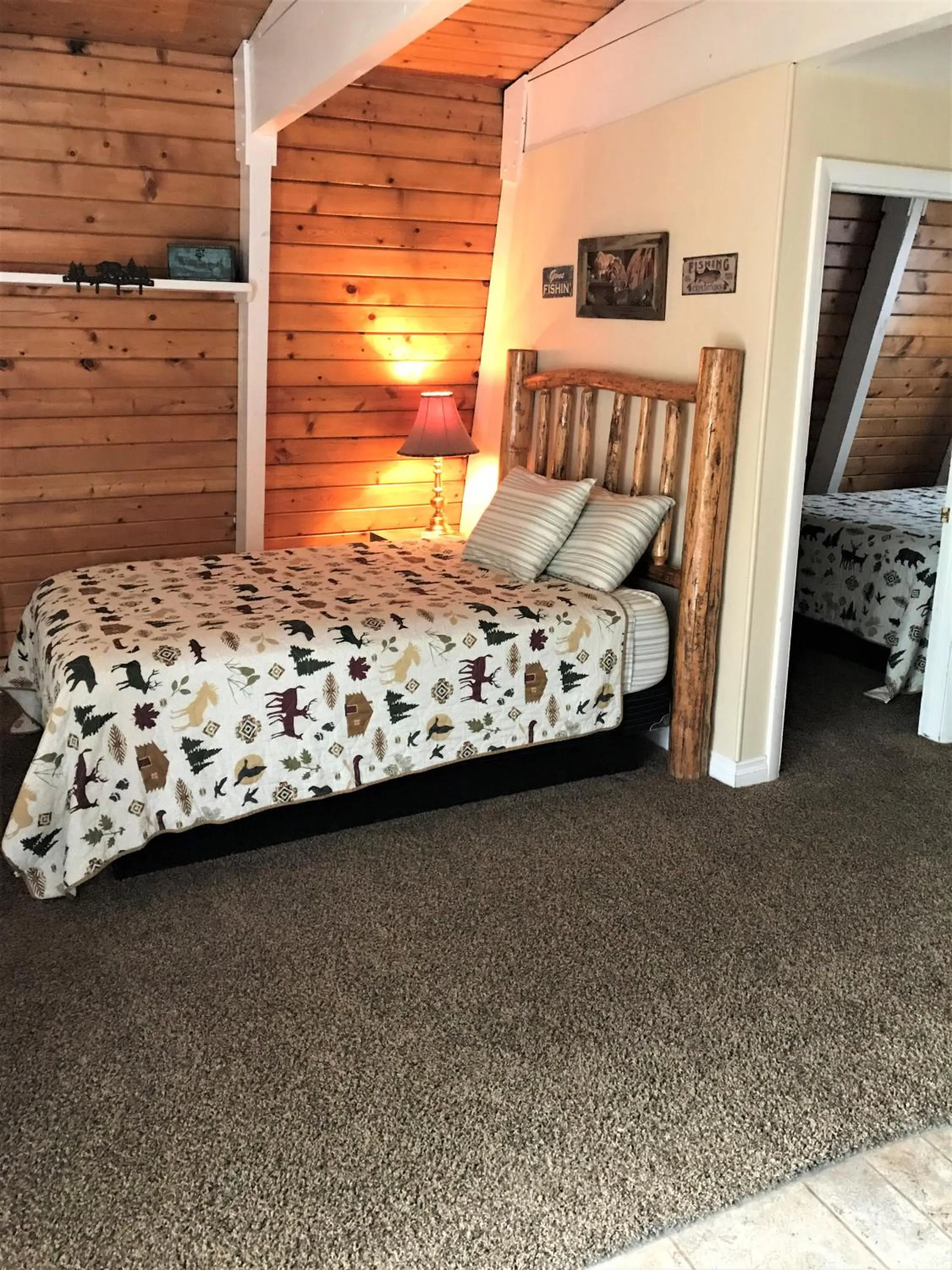 Bed in Drift Lodge
