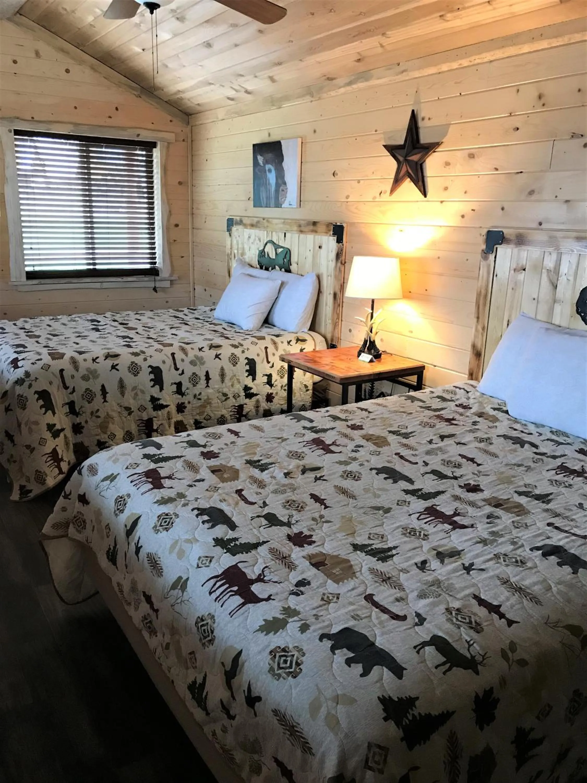 Bed in Drift Lodge