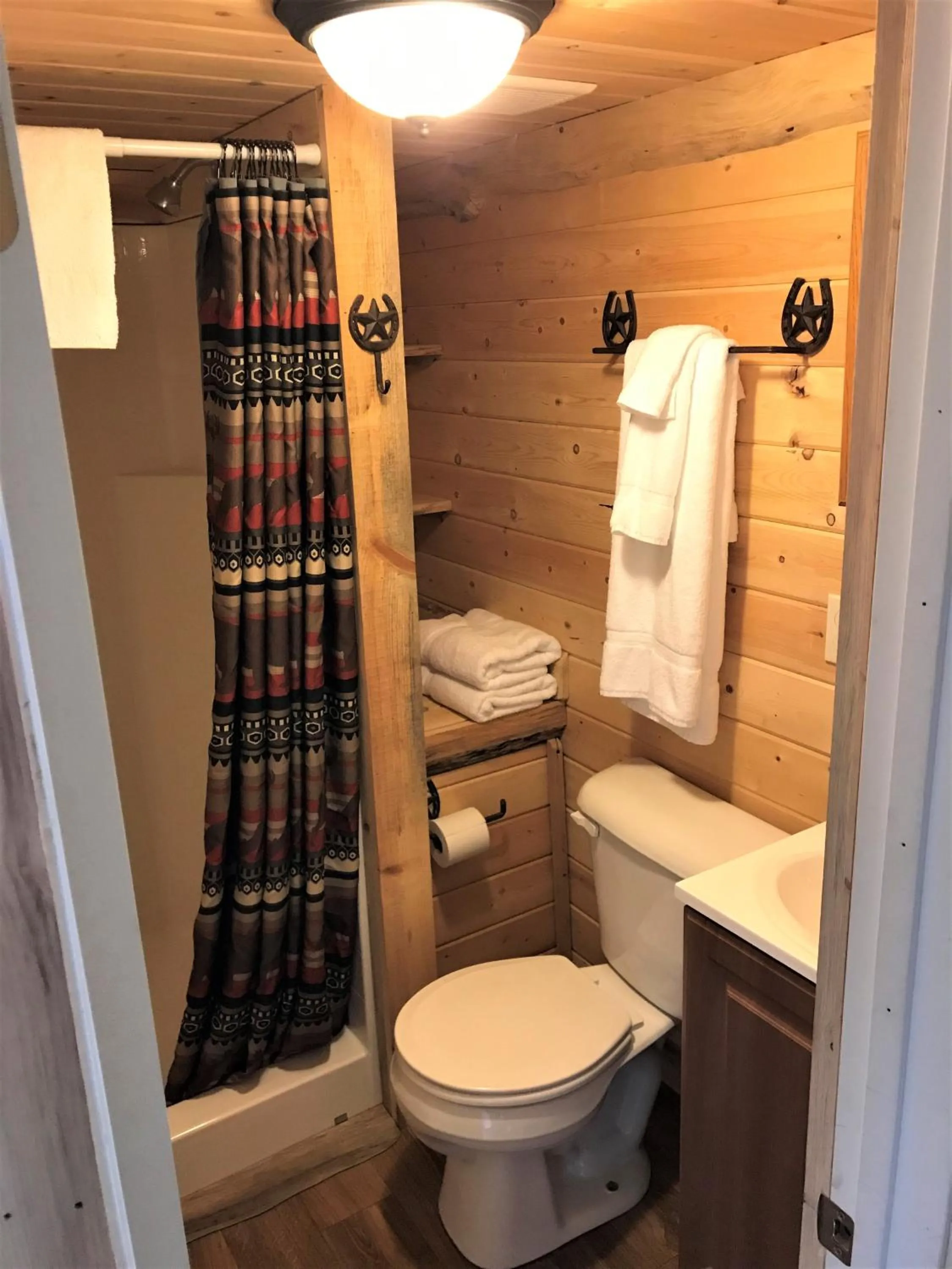 Bathroom in Drift Lodge