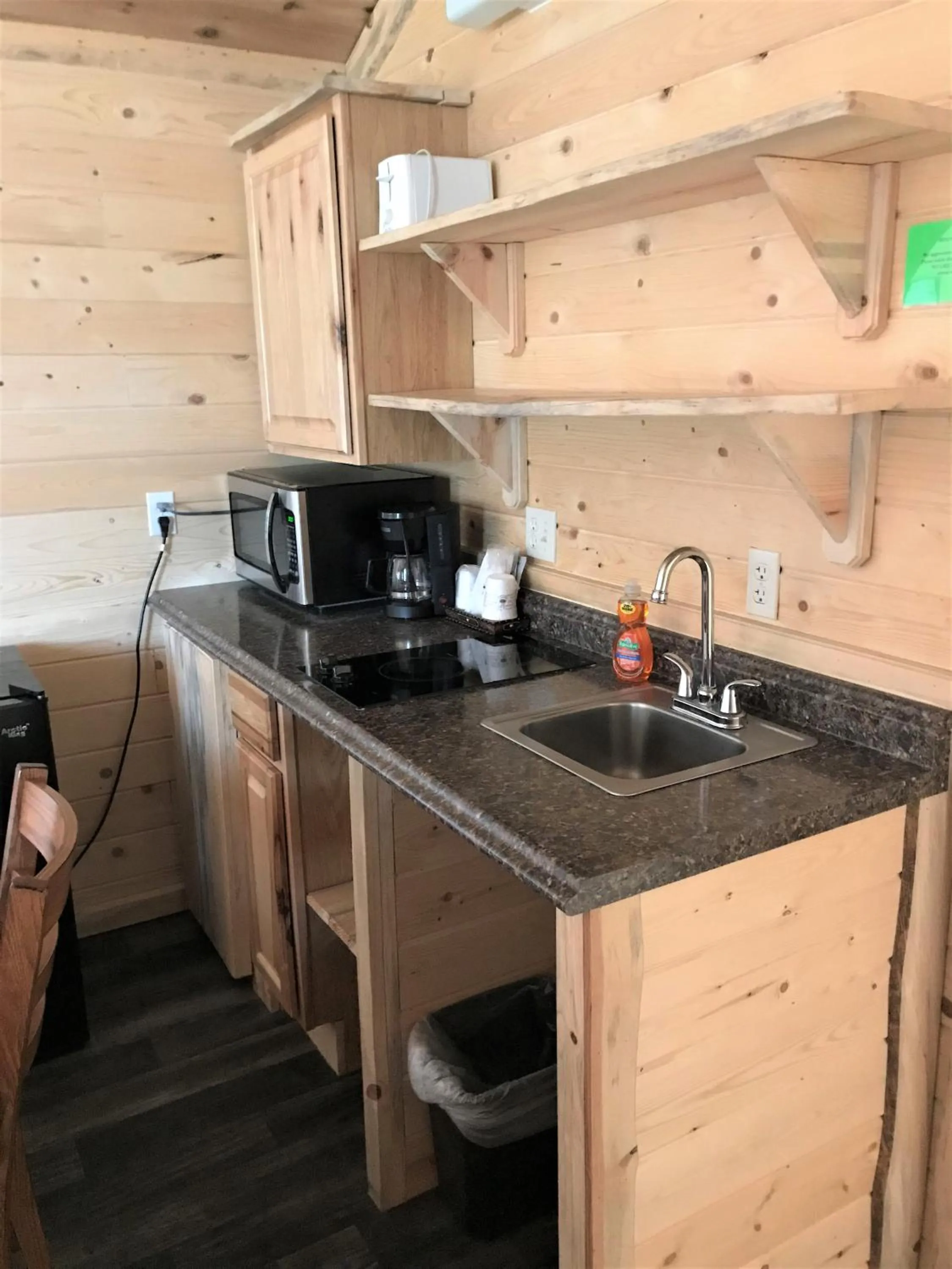 Kitchen or kitchenette in Drift Lodge