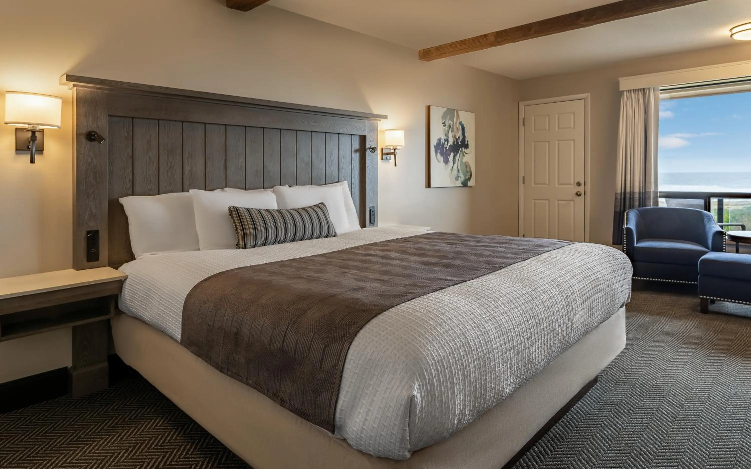 Bedroom, Bed in Gold Beach Inn