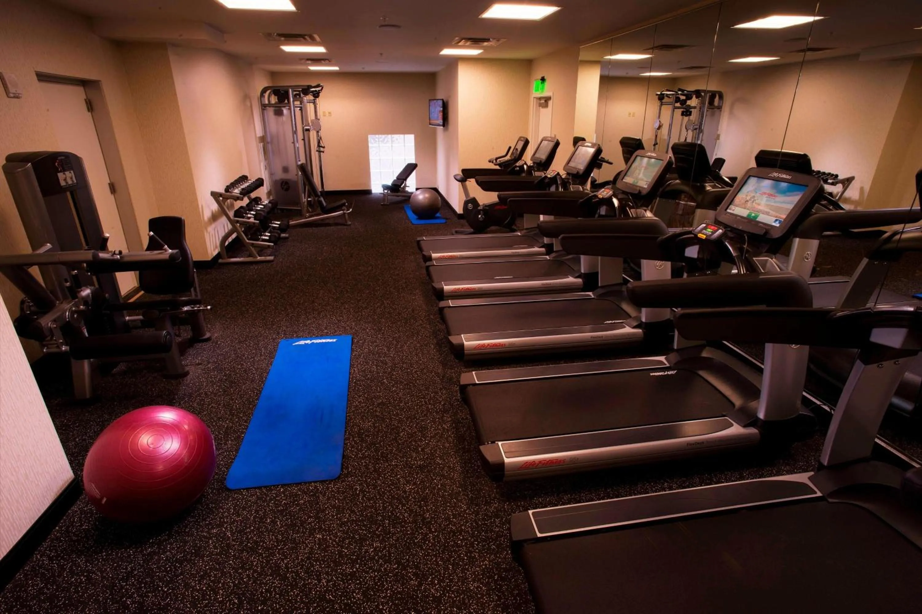Fitness centre/facilities in Milwaukee Marriott Downtown