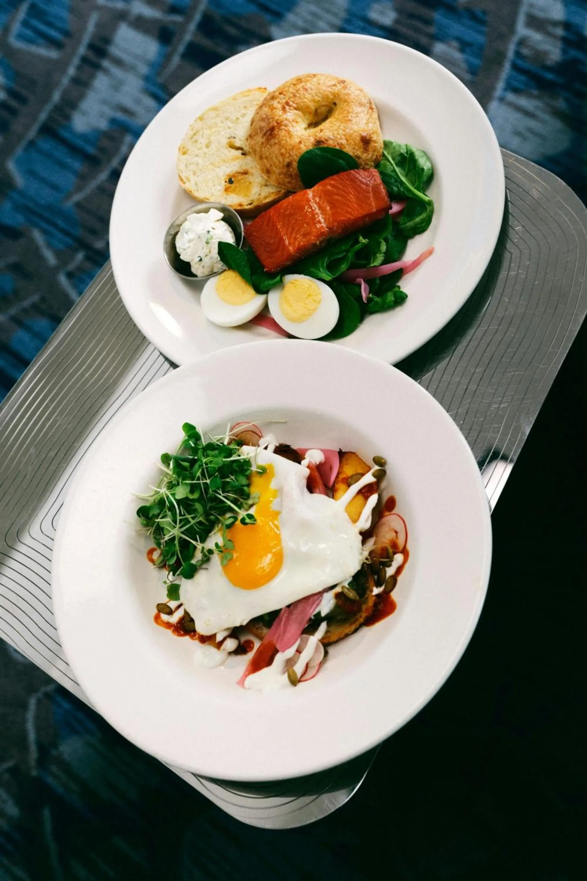 Restaurant/places to eat in W Seattle