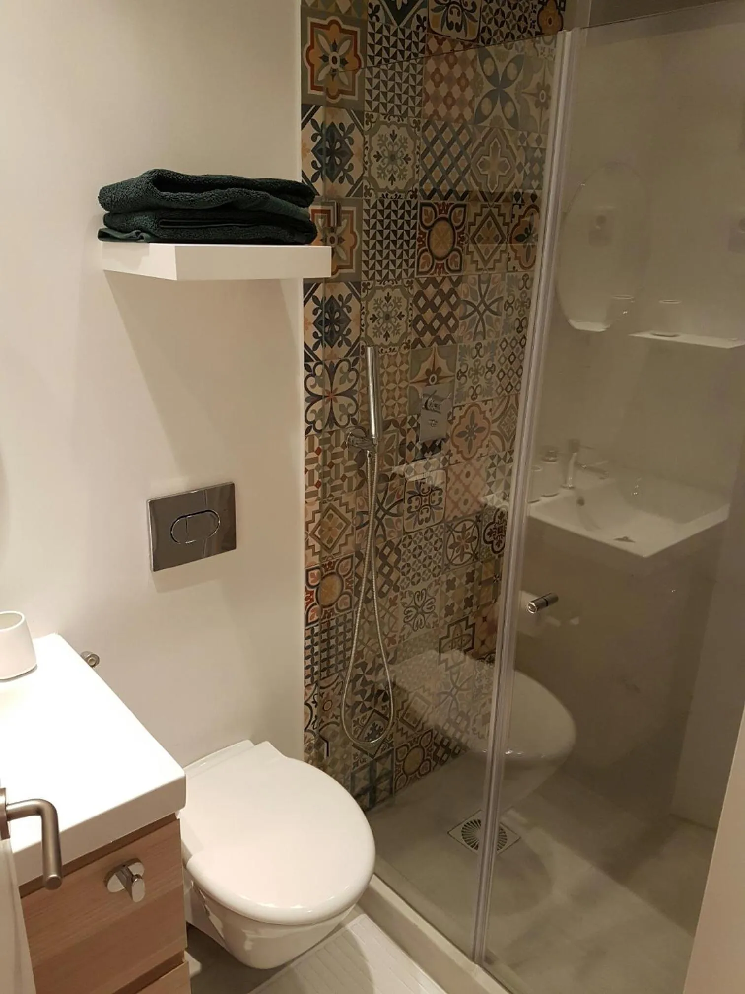 Bathroom in Downtown Comfy Suite