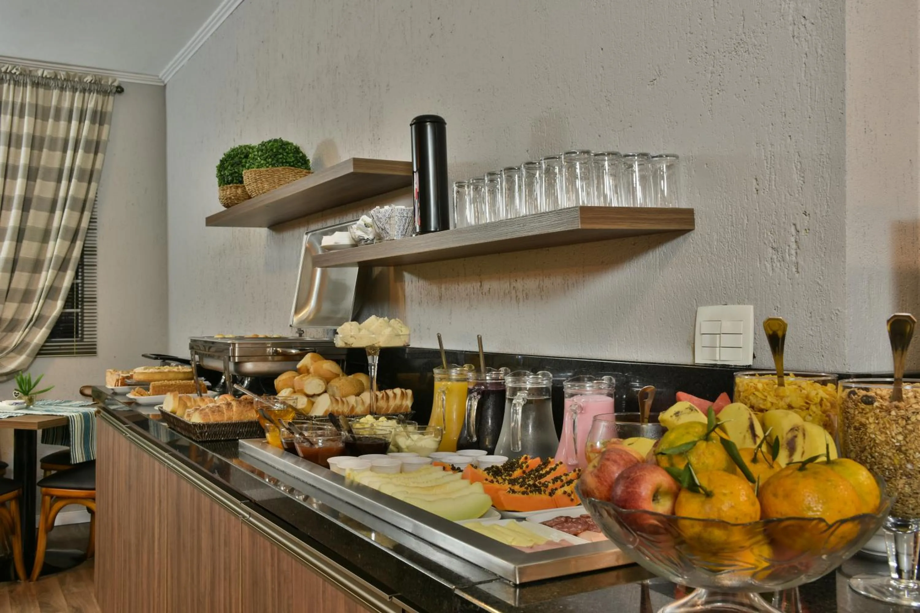 Continental breakfast in Pousada Solar Viena