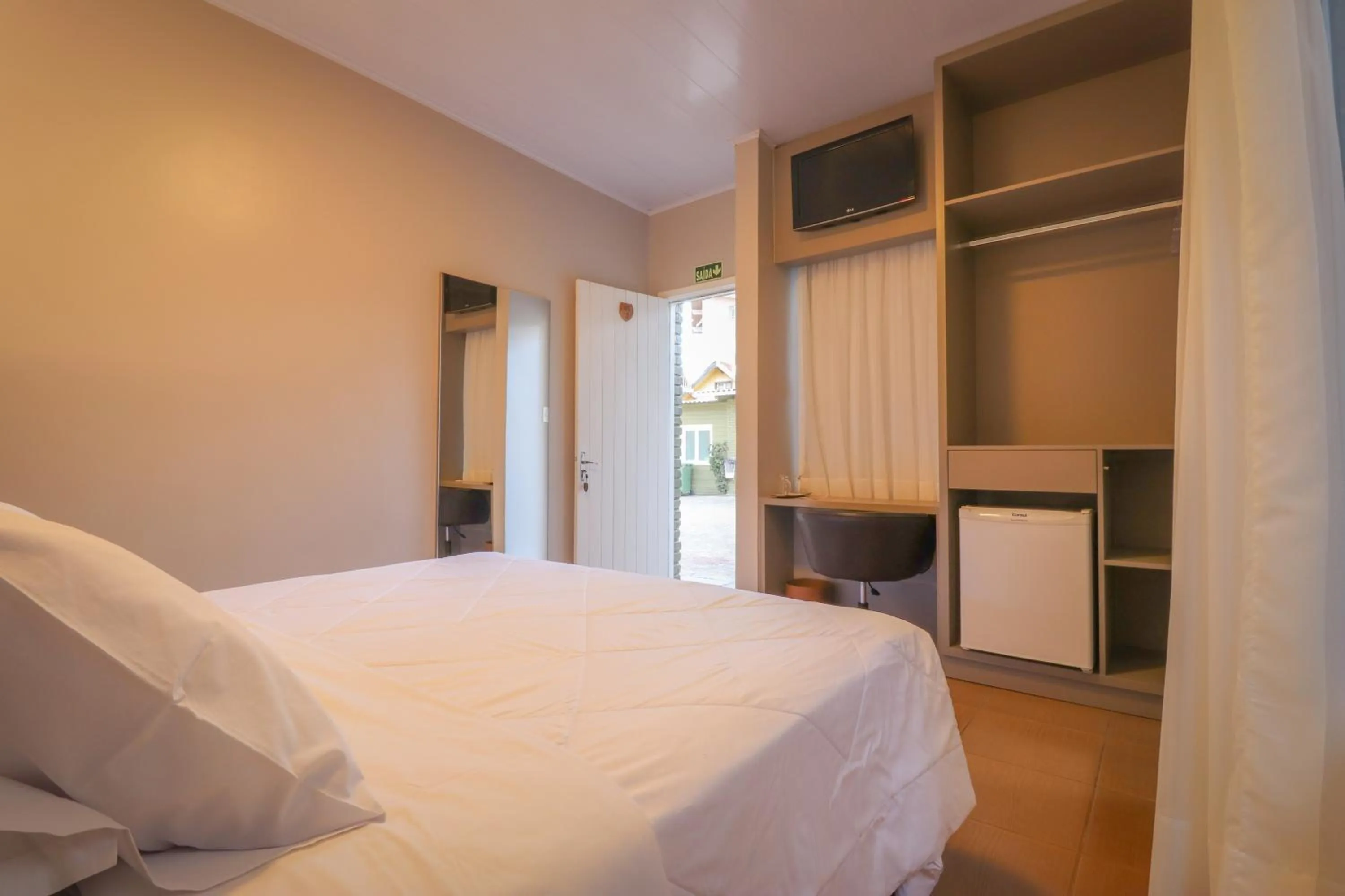 Bedroom, Bed in Pousada Solar Viena