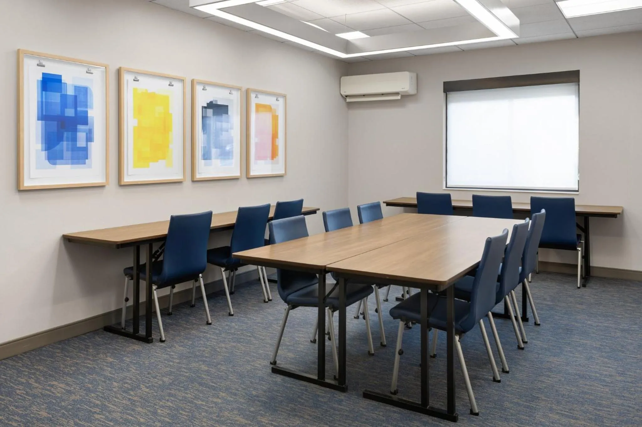 Meeting/conference room in Holiday Inn Express Philadelphia Penn's Landing by IHG
