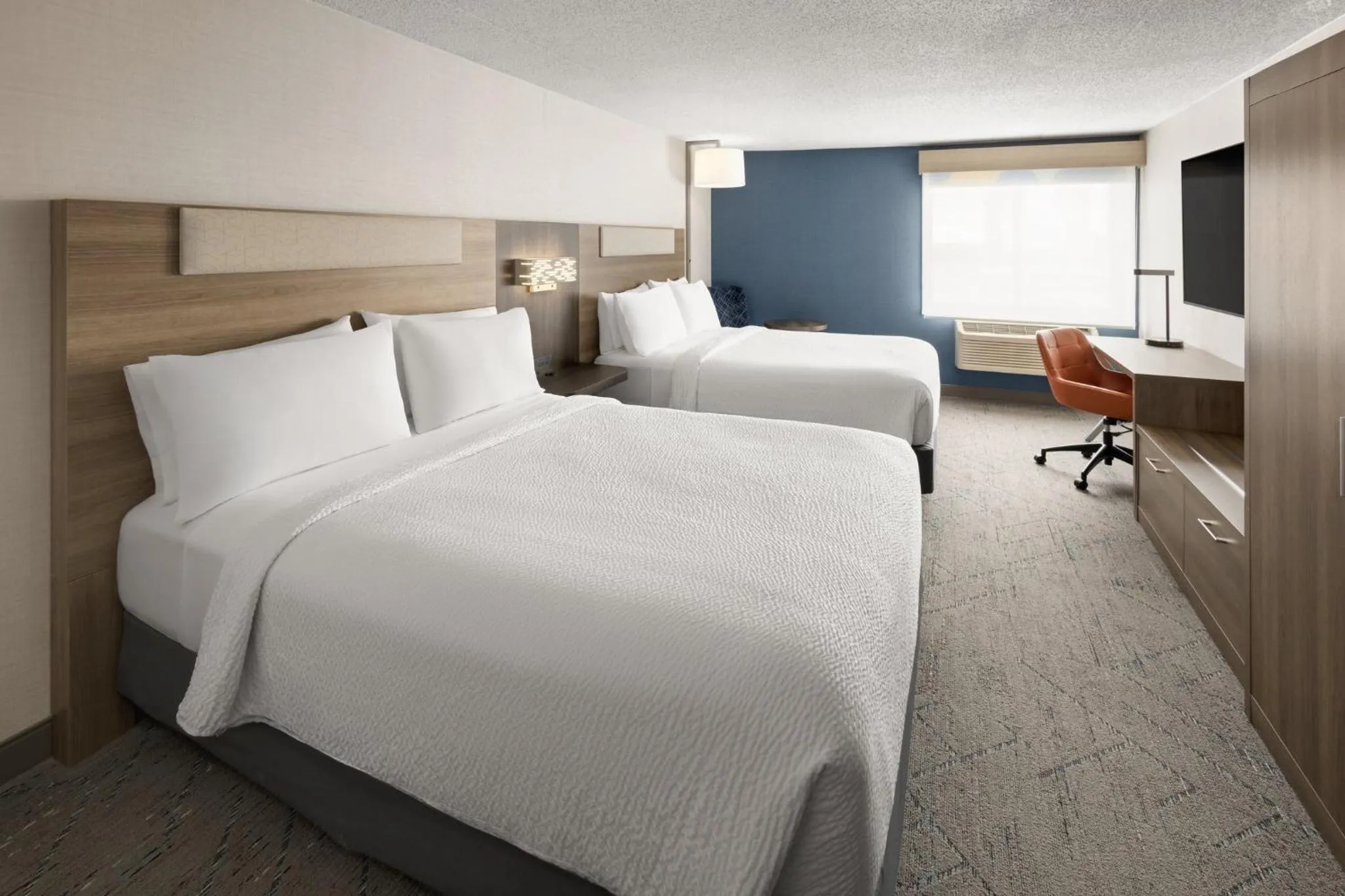 Photo of the whole room, Bed in Holiday Inn Express Philadelphia Penn's Landing by IHG