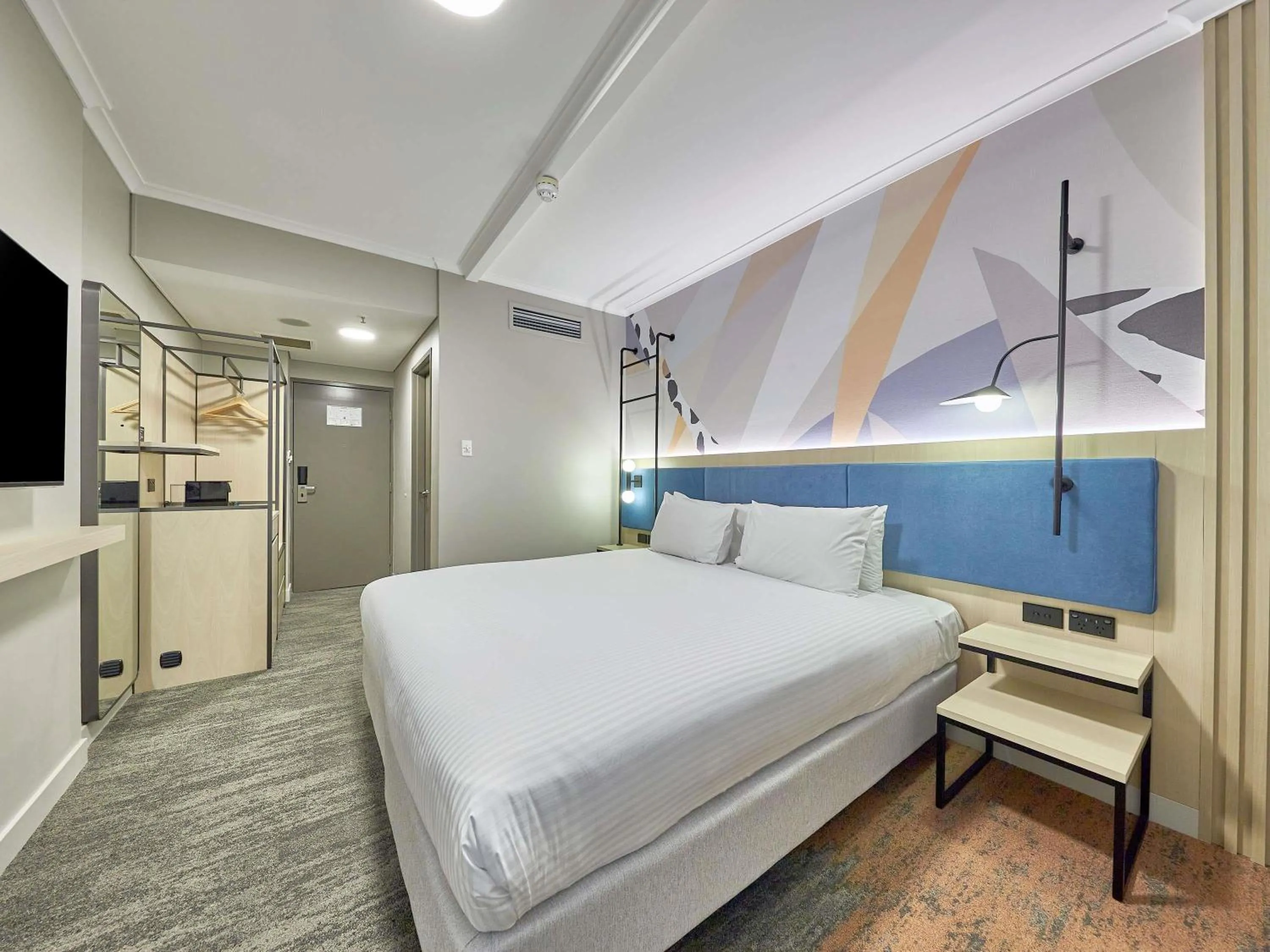 Bedroom, Bed in ibis Perth