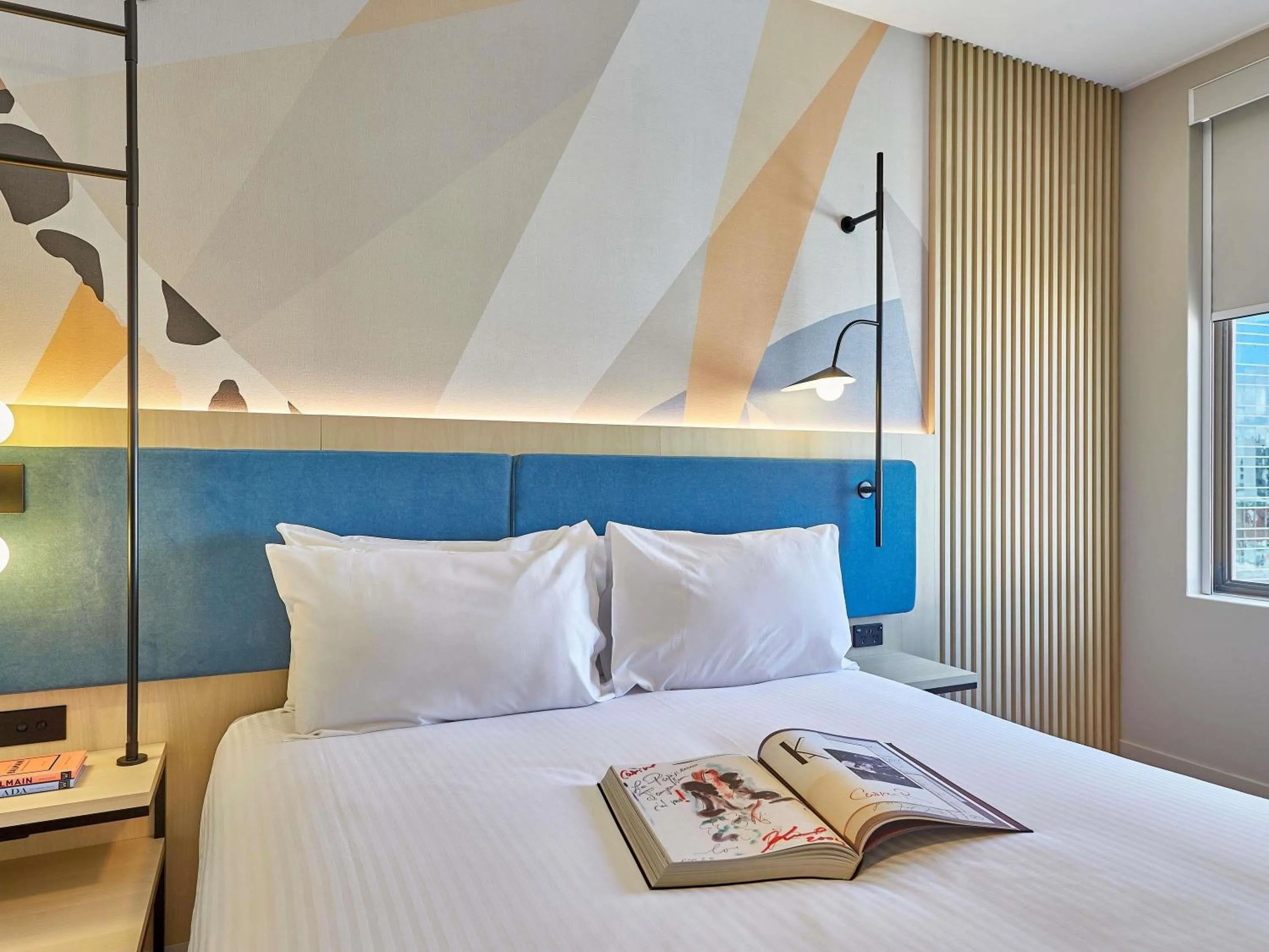 Bedroom, Bed in ibis Perth