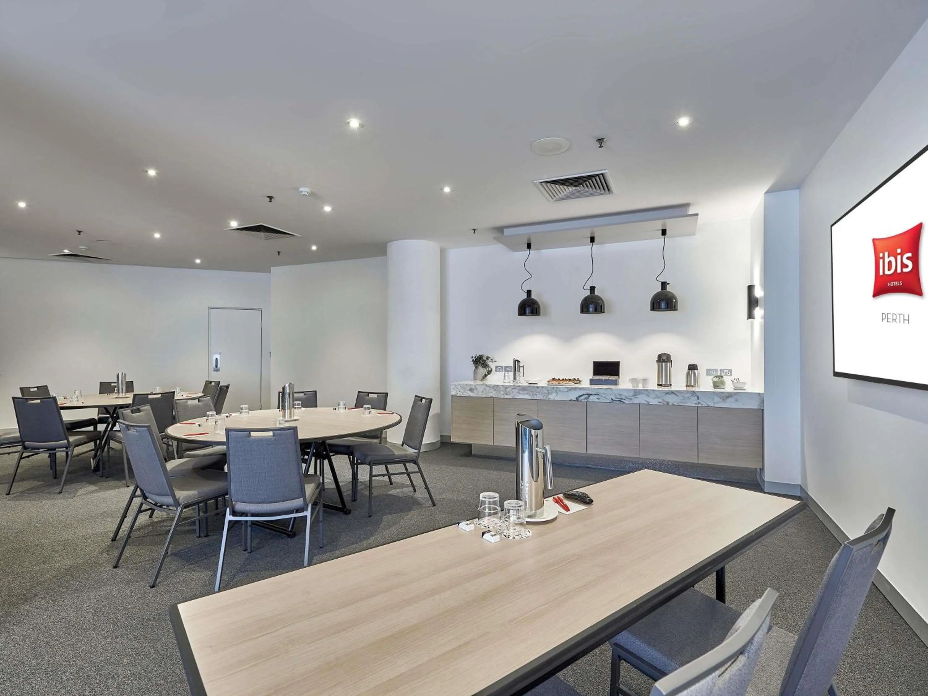 Meeting/conference room in ibis Perth