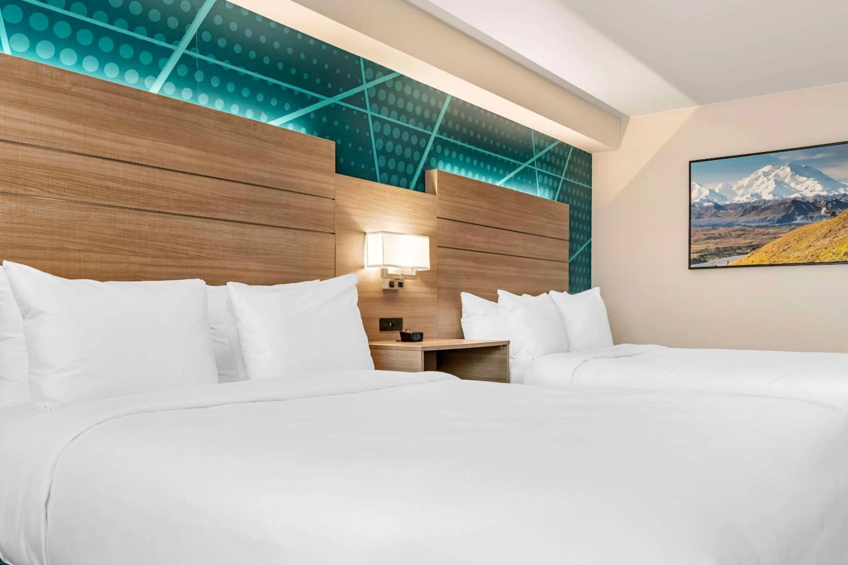 Bedroom, Bed in Comfort Inn Fairbanks