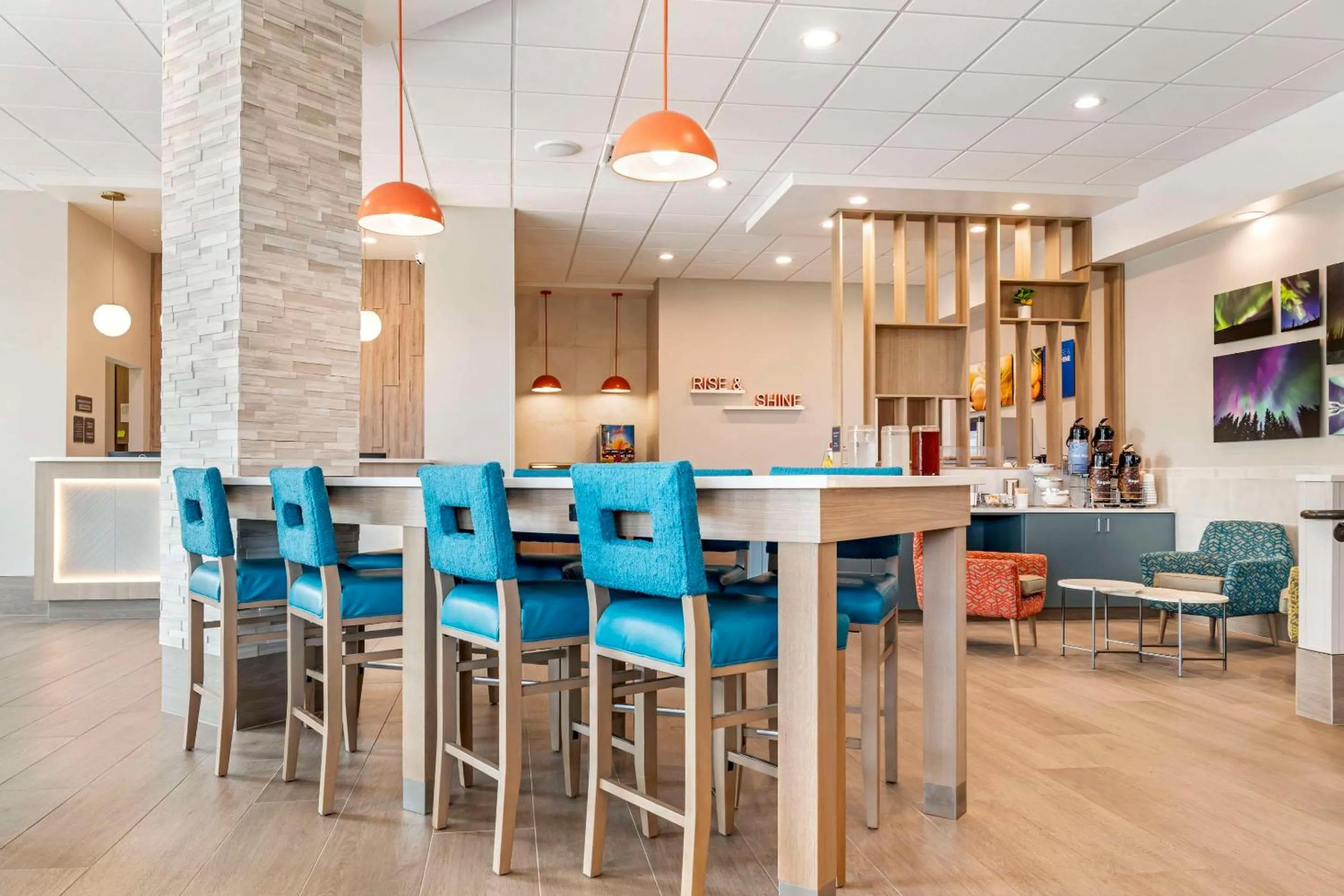 Buffet breakfast in Comfort Inn Fairbanks