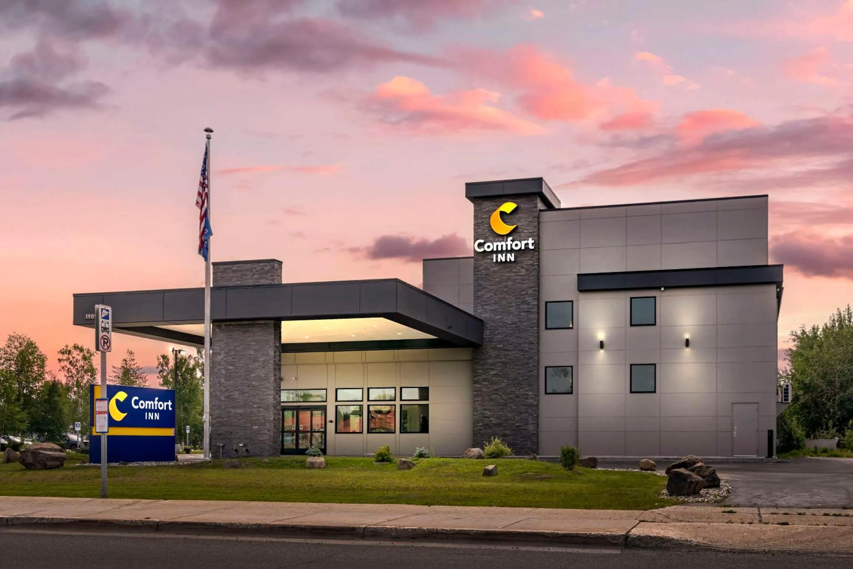 Property building in Comfort Inn Fairbanks