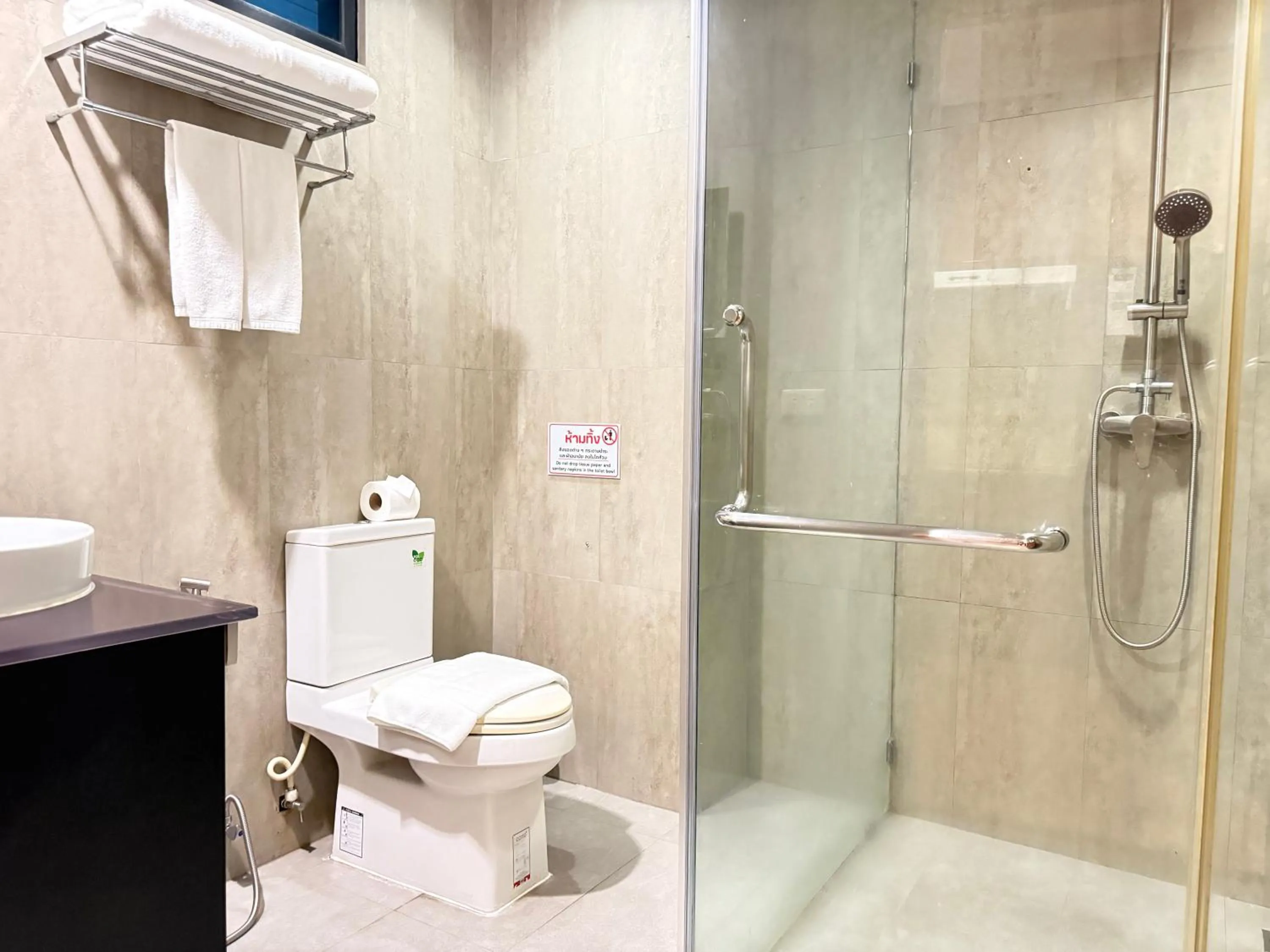 Shower in Nova Park Hotel Pattaya