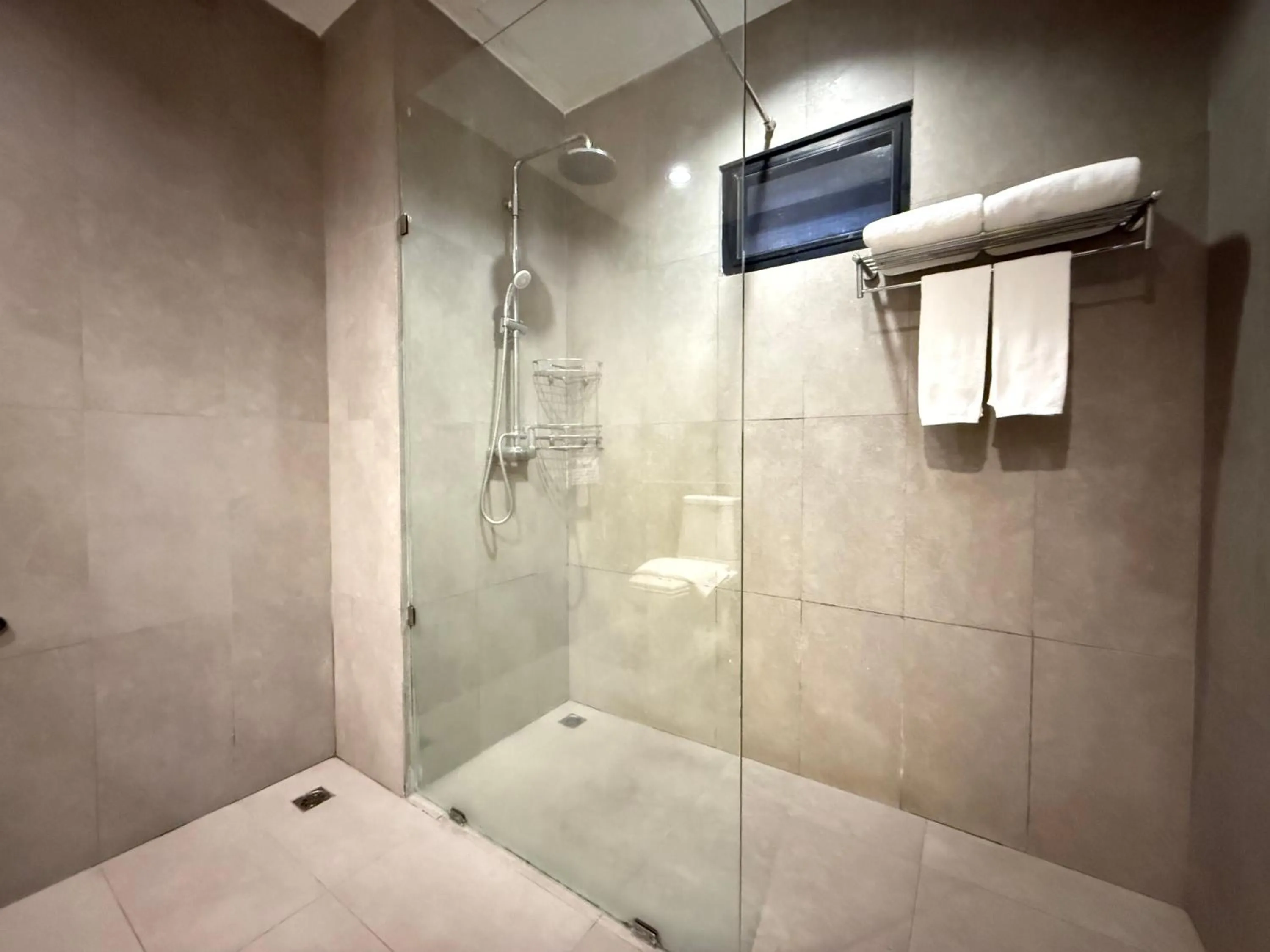 Shower in Nova Park Hotel Pattaya