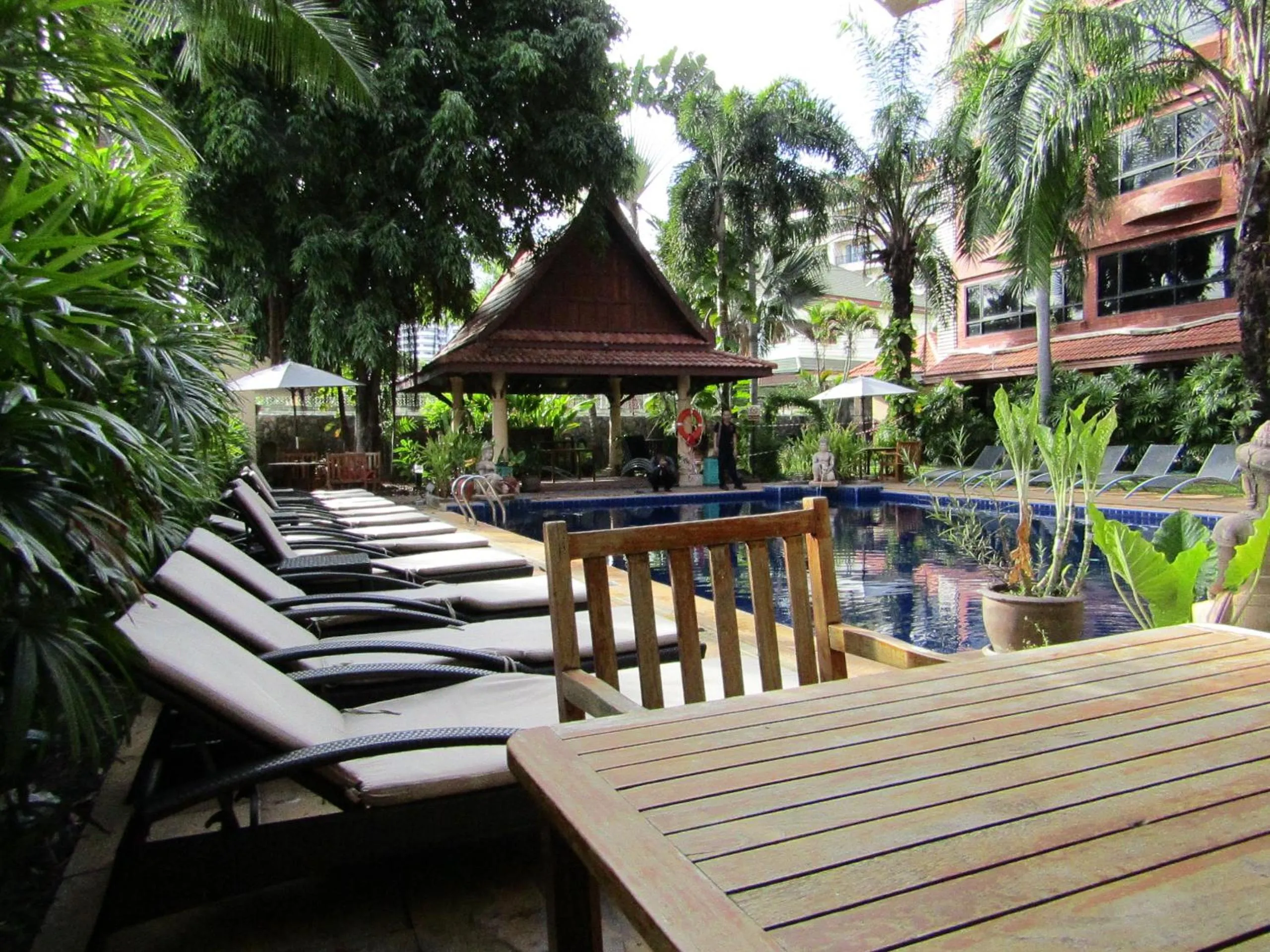 Swimming pool in Nova Park Hotel Pattaya