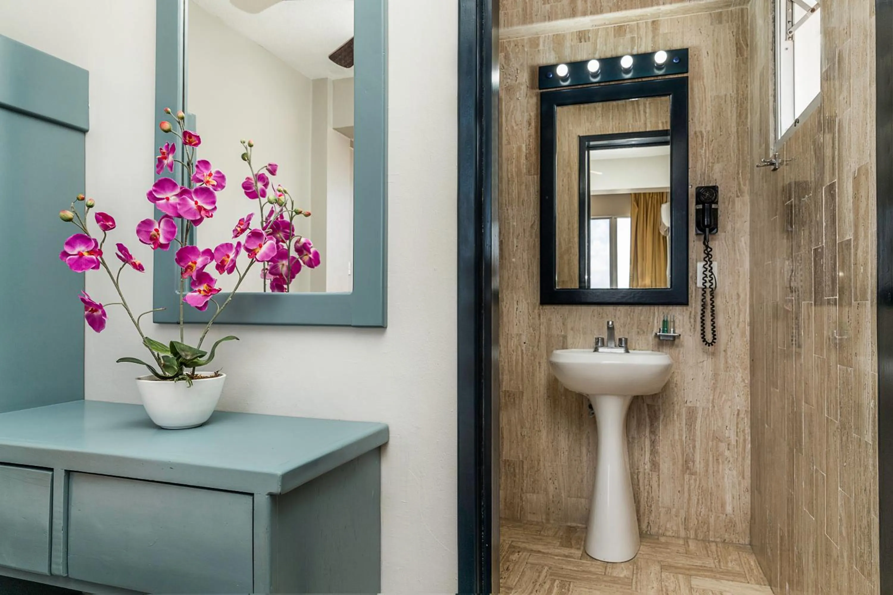 Toilet in "5th Av" Sol del Caribe Apart Hotel