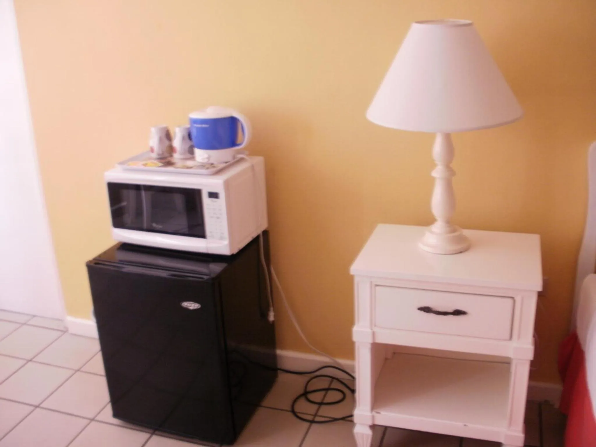 Decorative detail in Pineapple Court Hotel