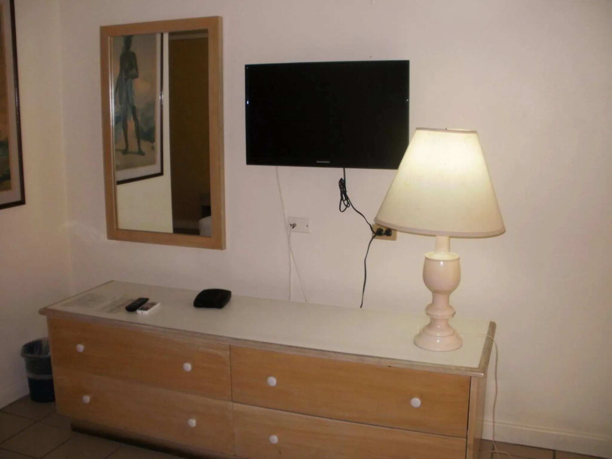 Pineapple Court Hotel