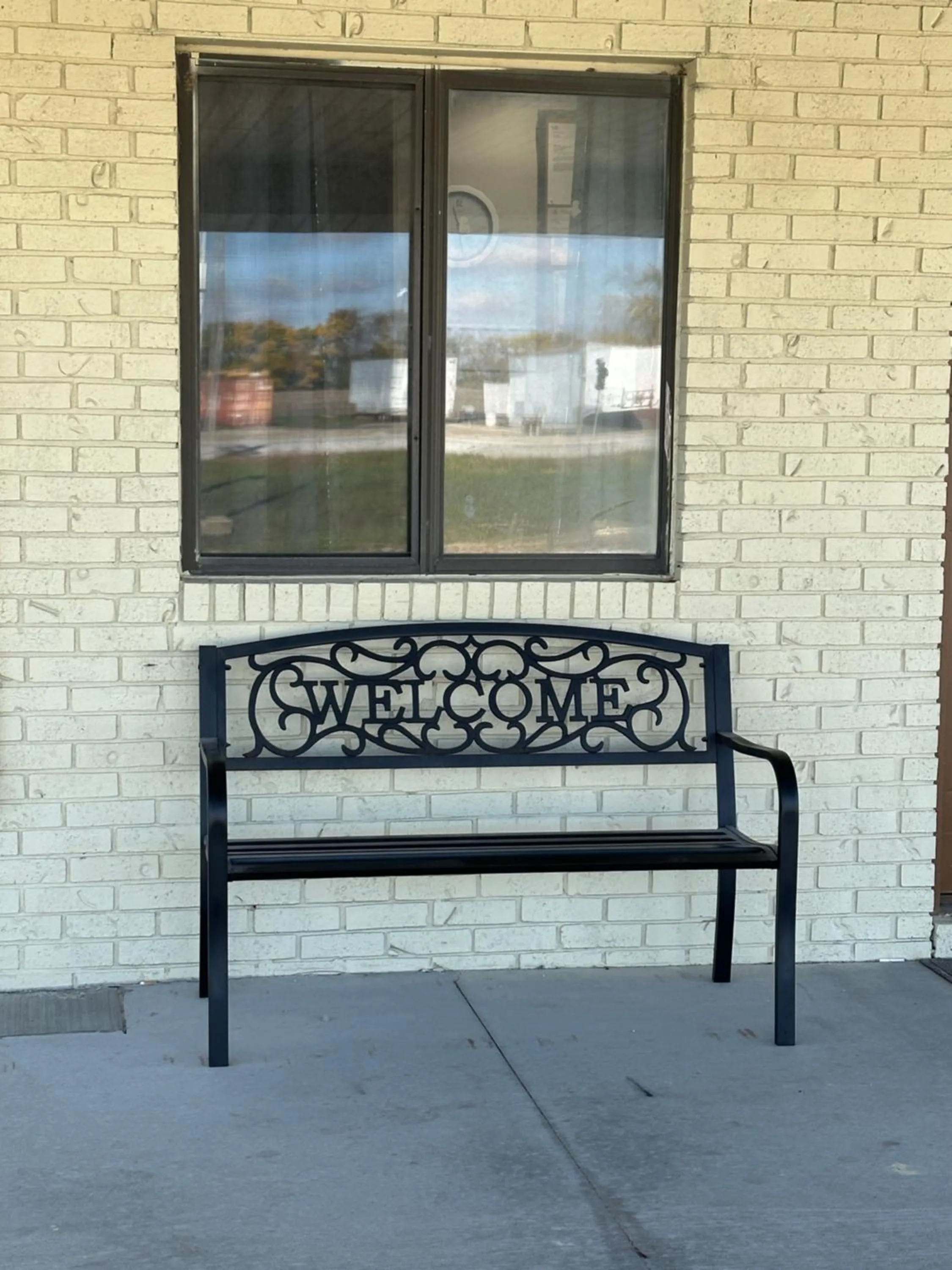 Property building in Paxton Inn Motel