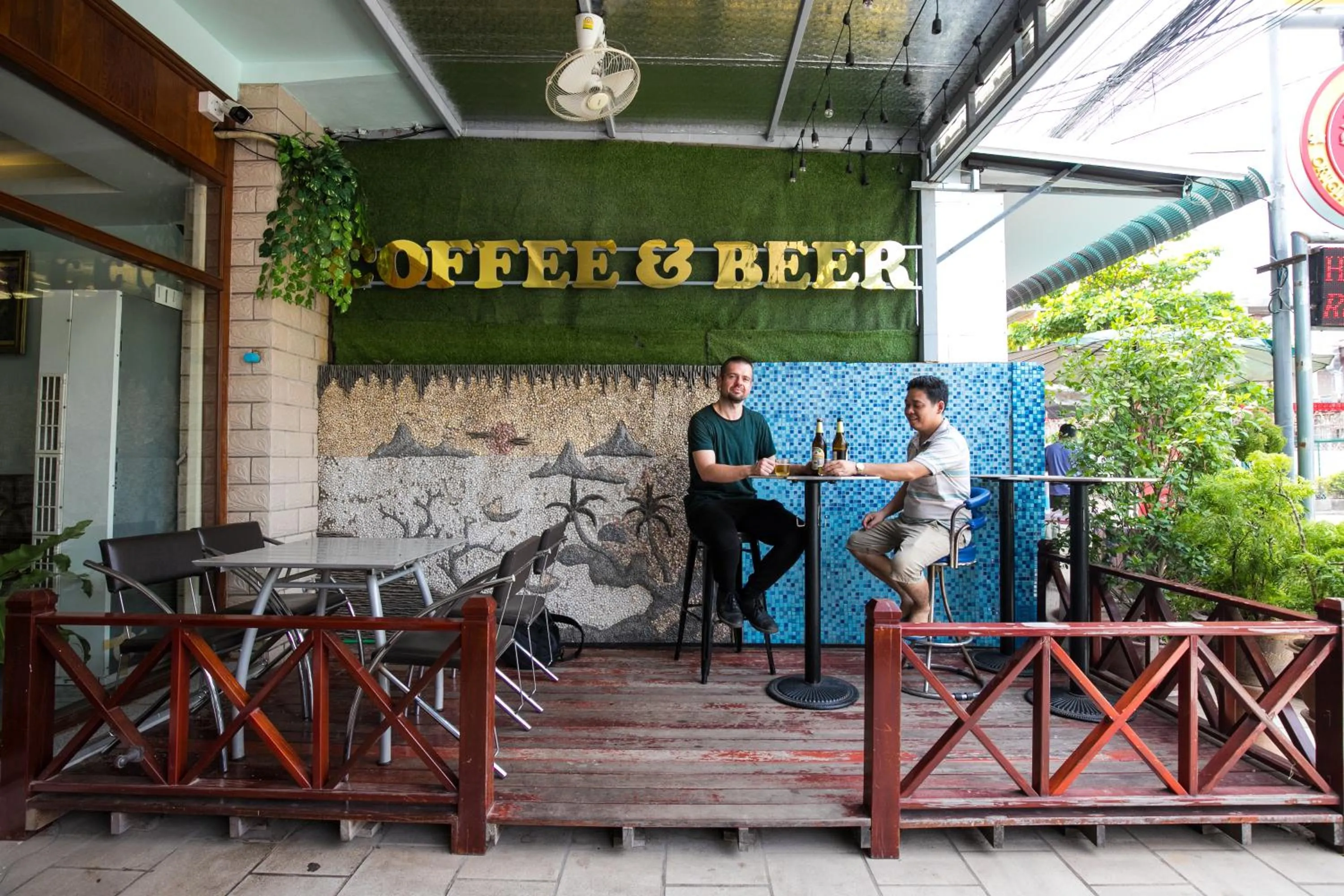 Restaurant/places to eat in Hoang Kim Hotel