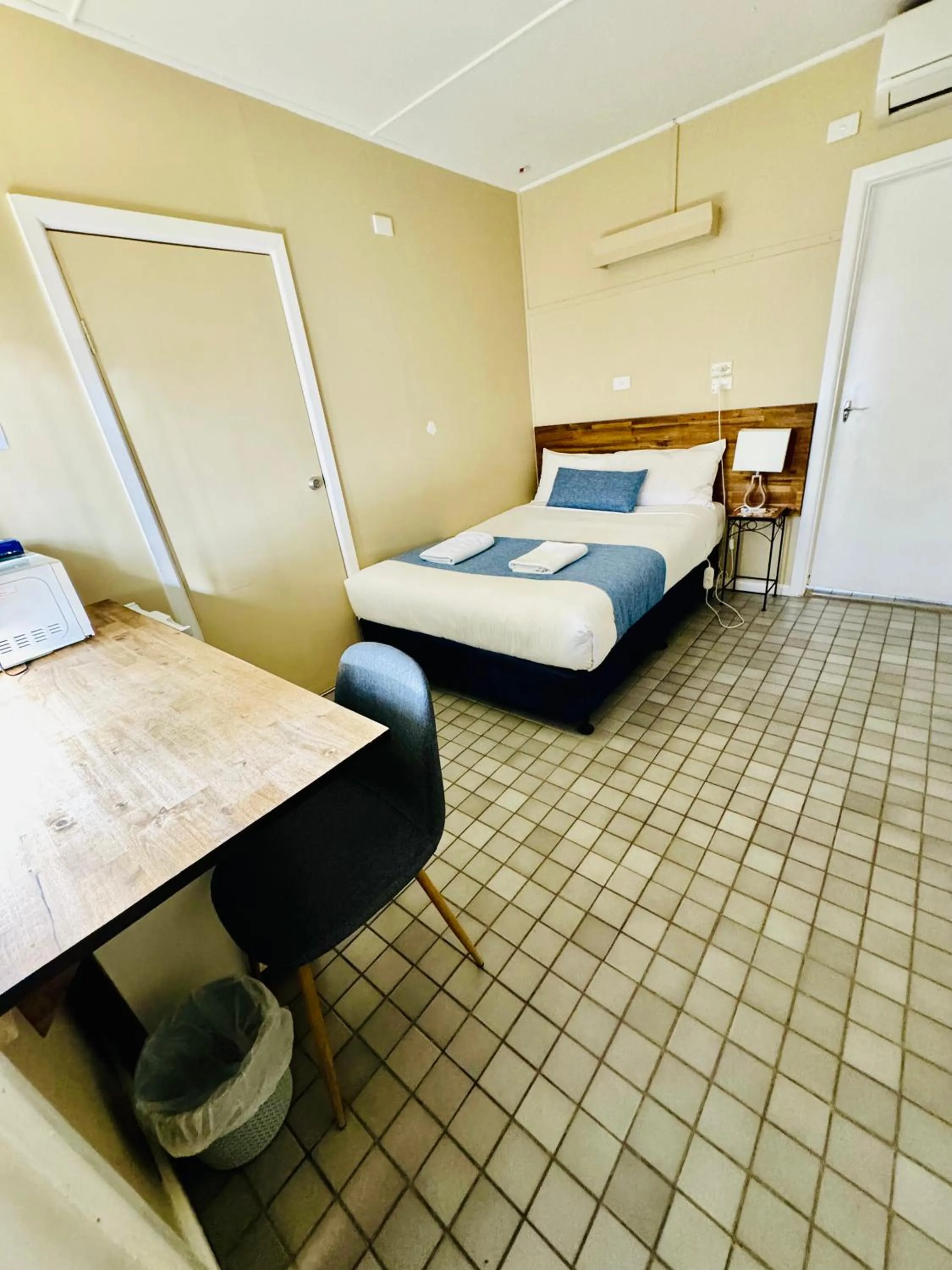 Bed in Ardeanal Motel